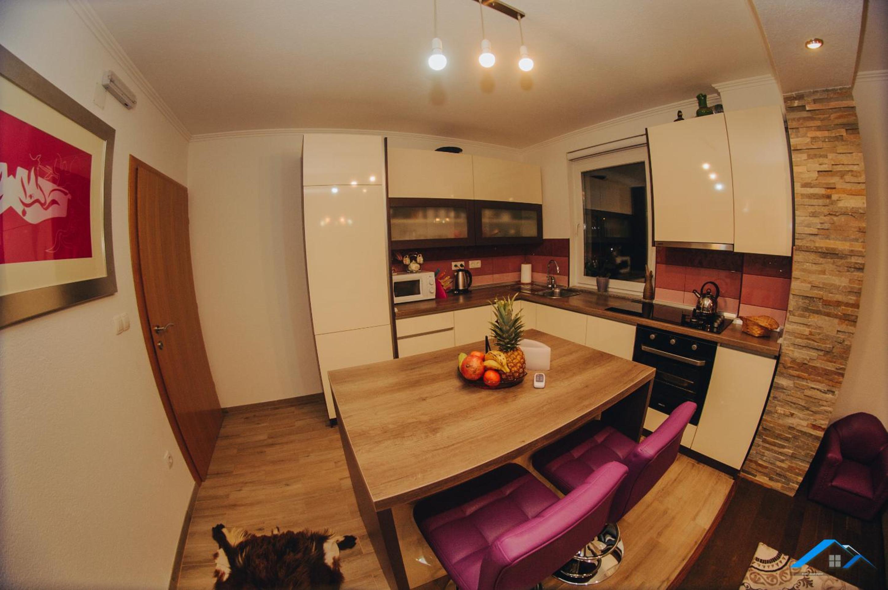 Brilliant Apartman view 2
