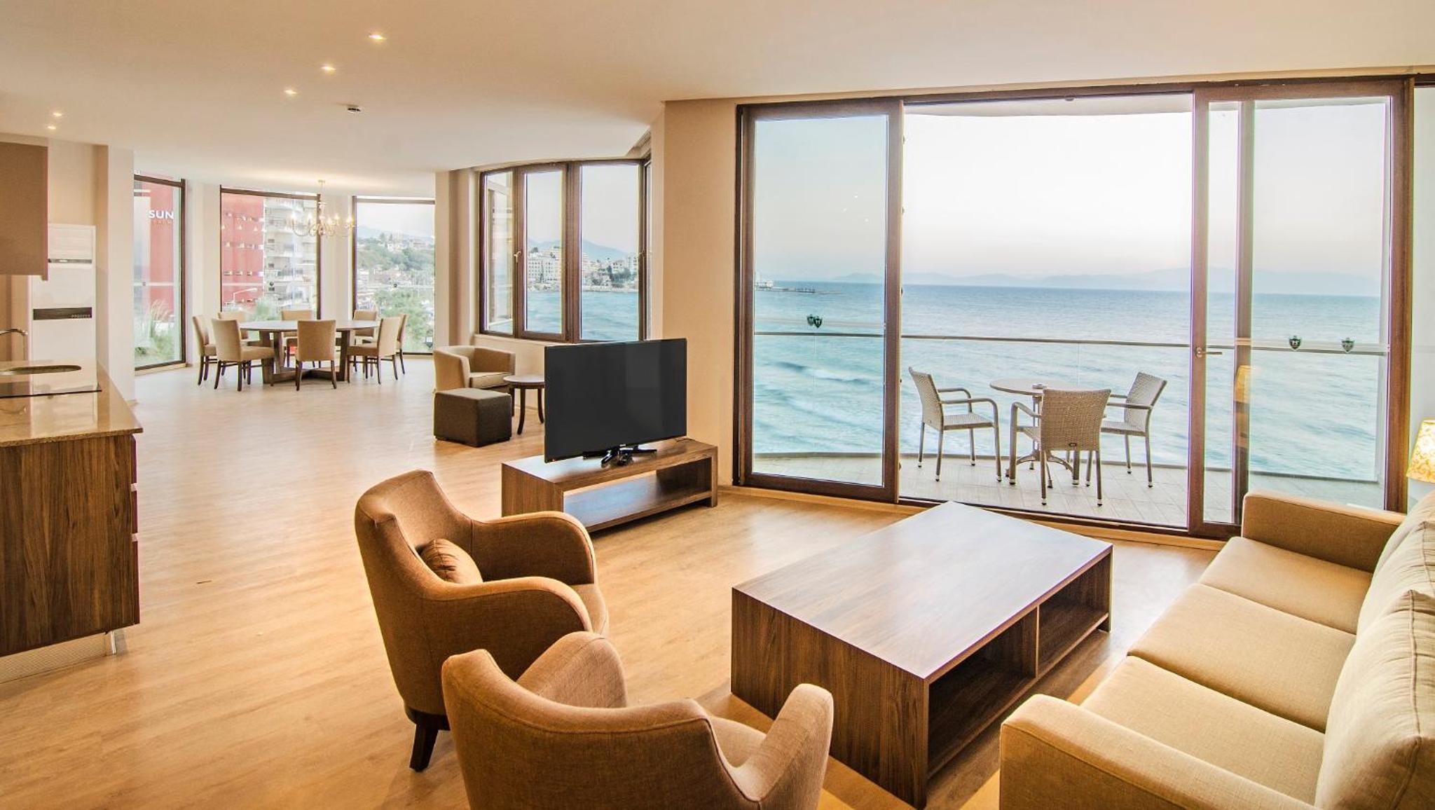 Ladies Beach Suite Hotel - Image 27