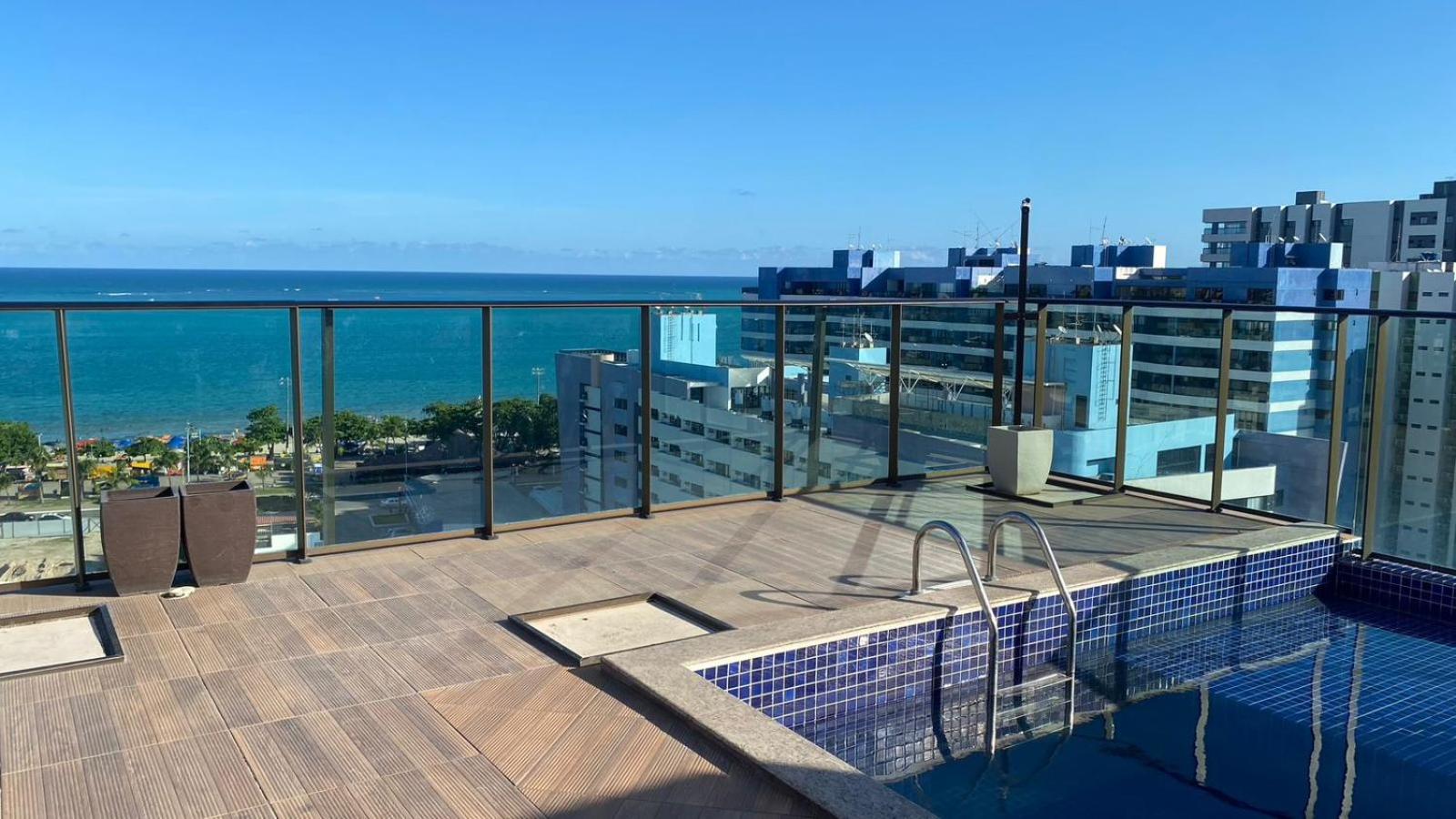 Gales de Pajuçara 703 Conforto, Piscina na Cobertura, Wifi 350 Mbps e a 50m da Praia!