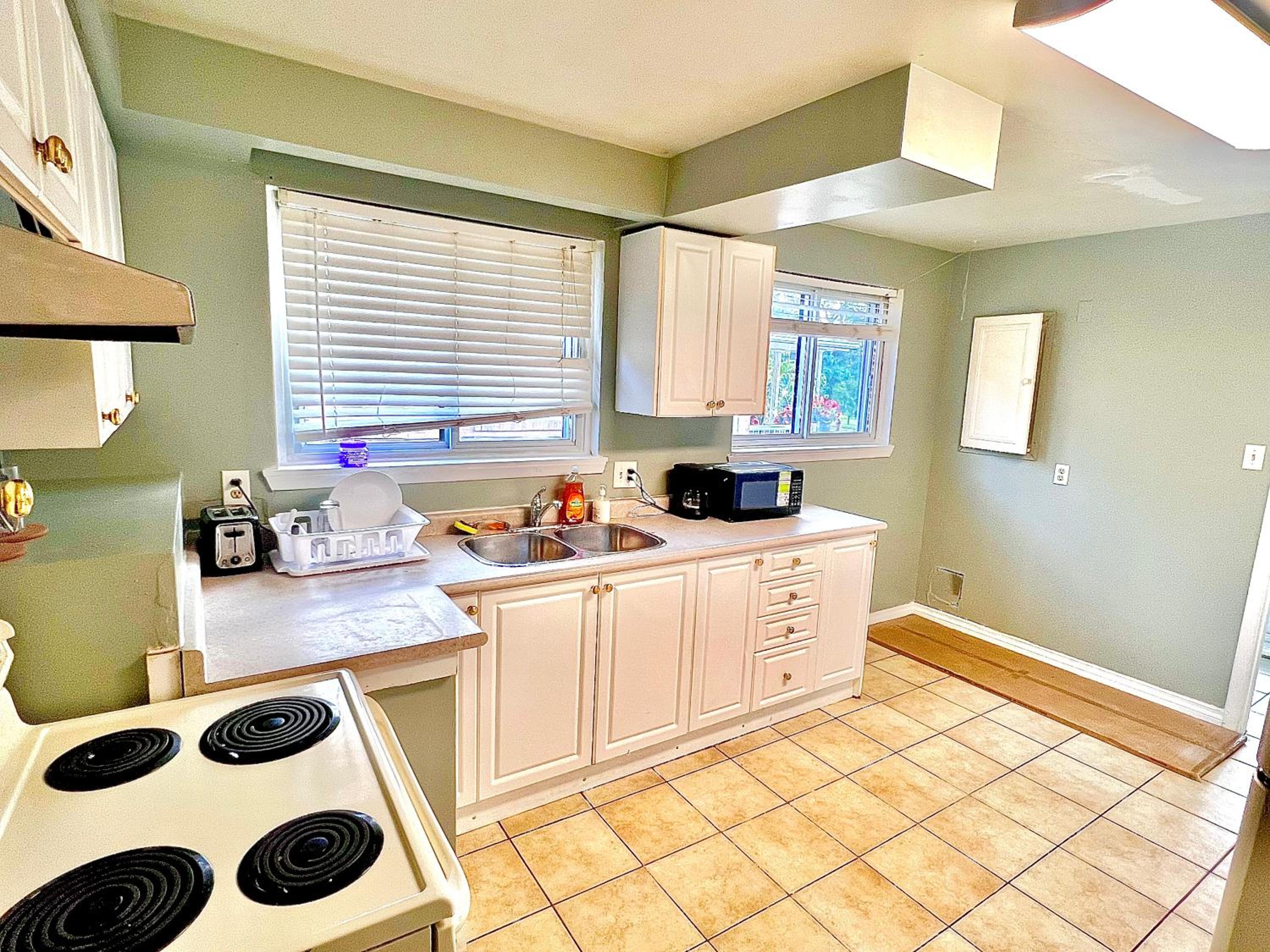 Private Room With Attached Washroom D8
