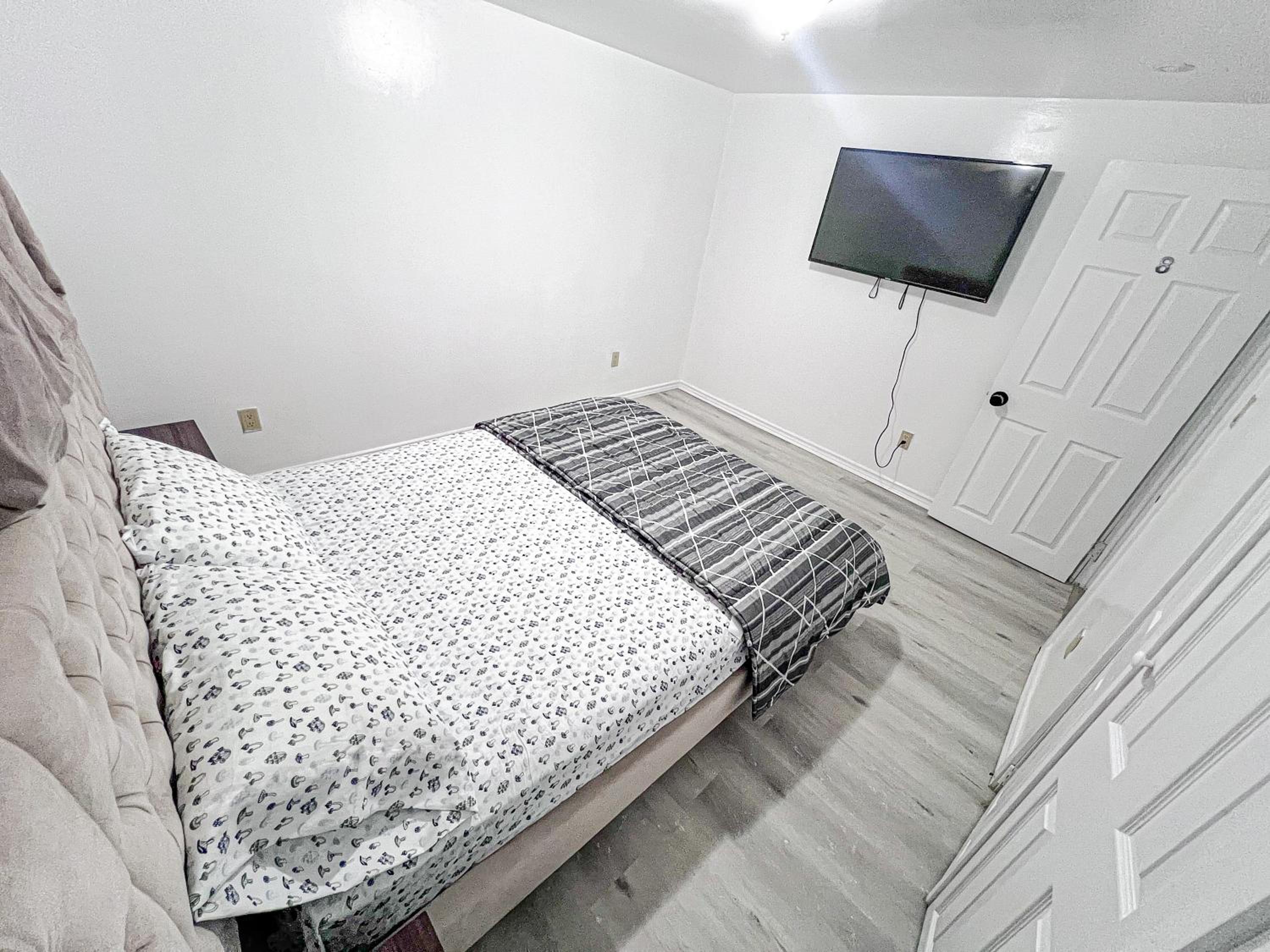 Private Room With Attached Washroom D8