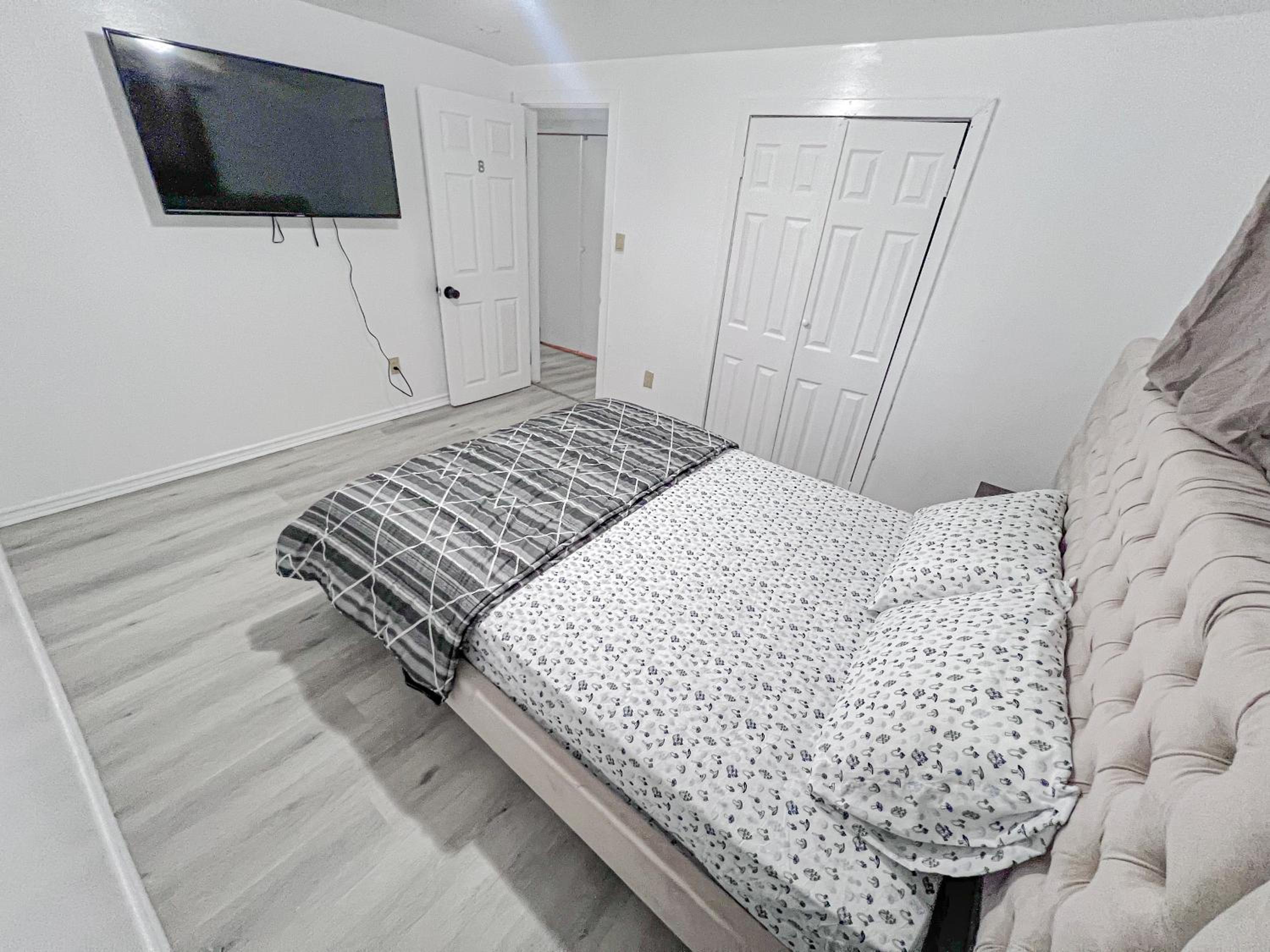 Private Room With Attached Washroom D8