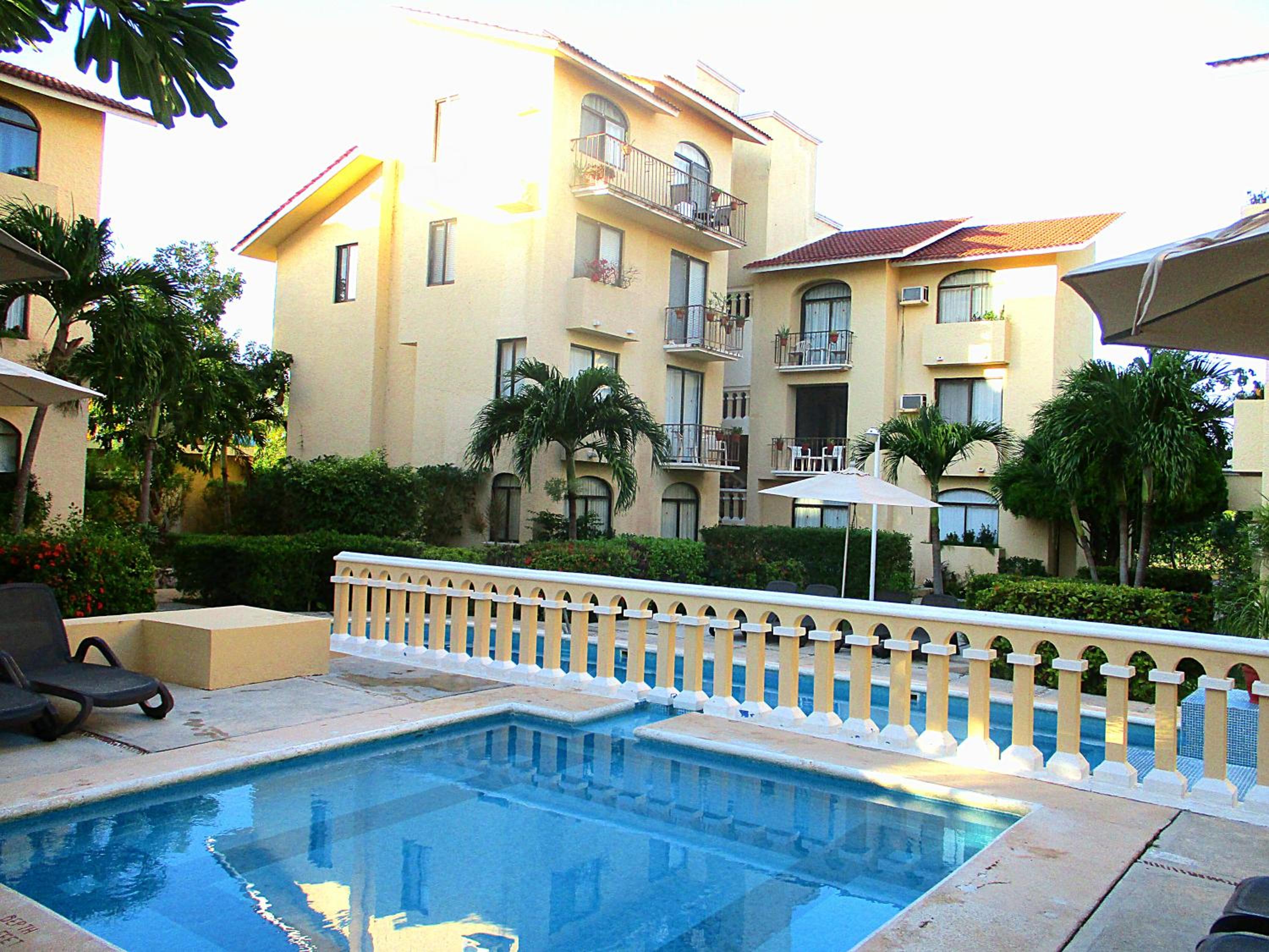 Tropical apartment