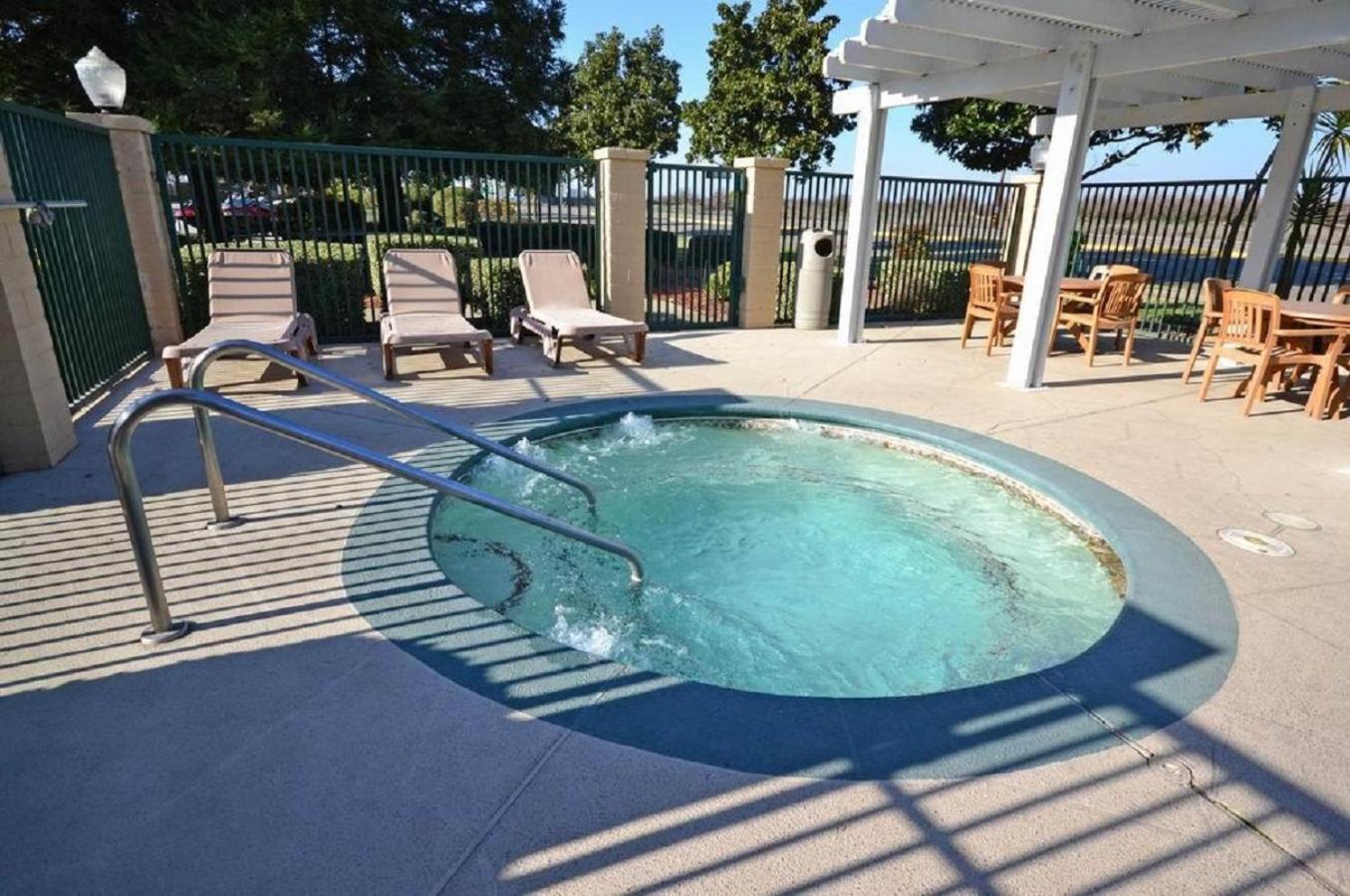Turlock Vacations - Best Western Orchard Inn - Property Image 2