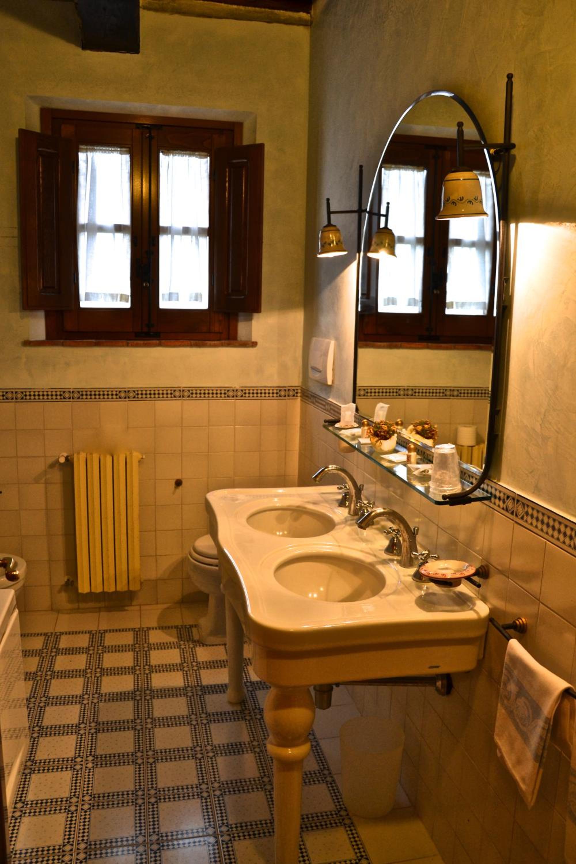 Photo 50