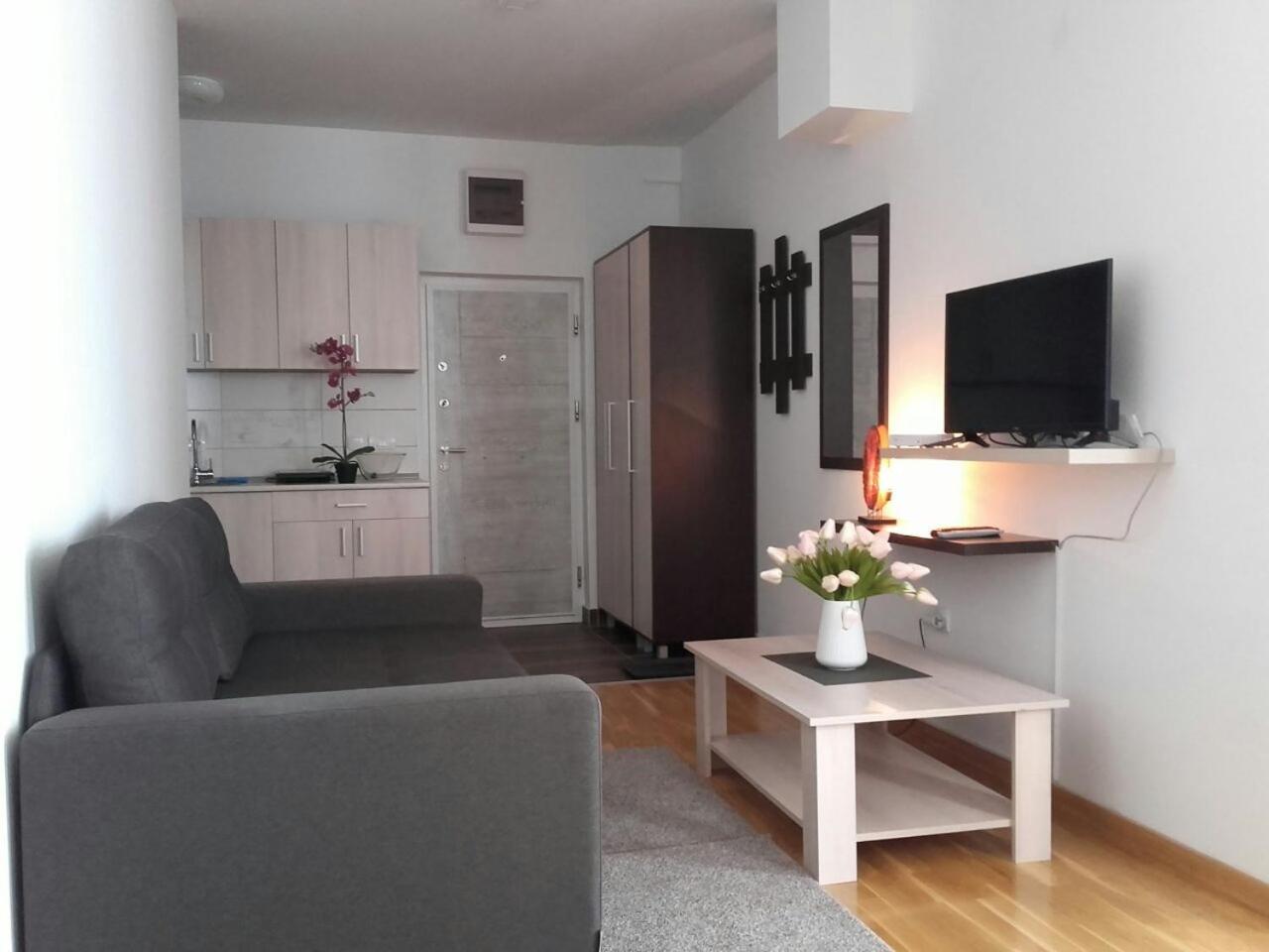 Dvori Apartments
