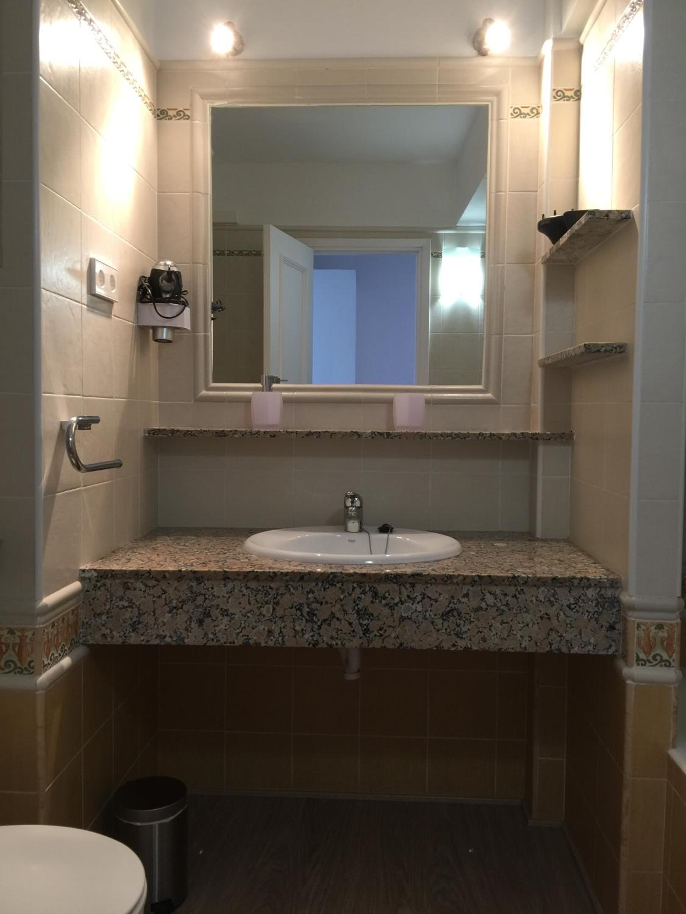 Apartamentos DELFIN view 5