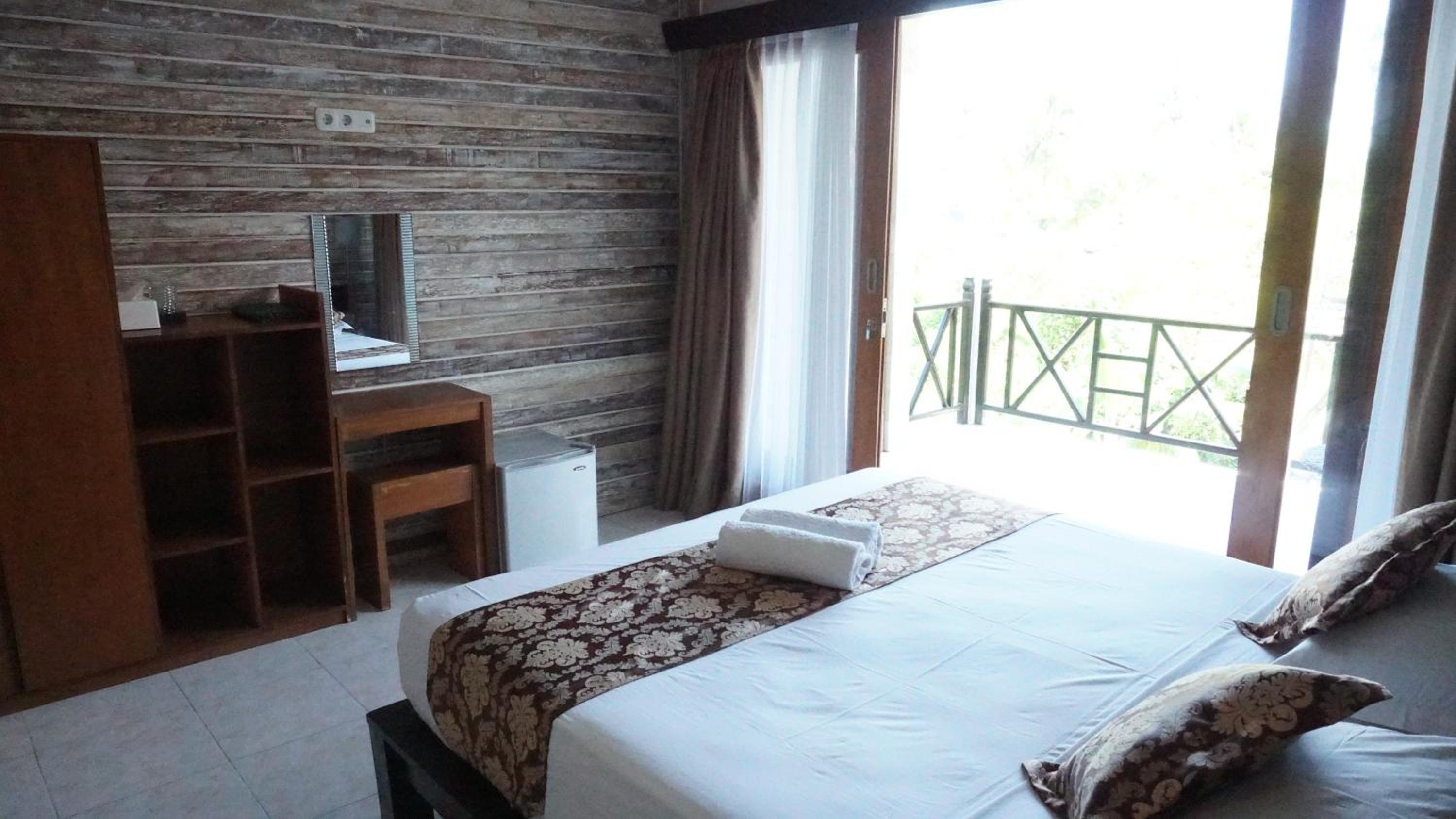 Nyuh Gading Home Stay