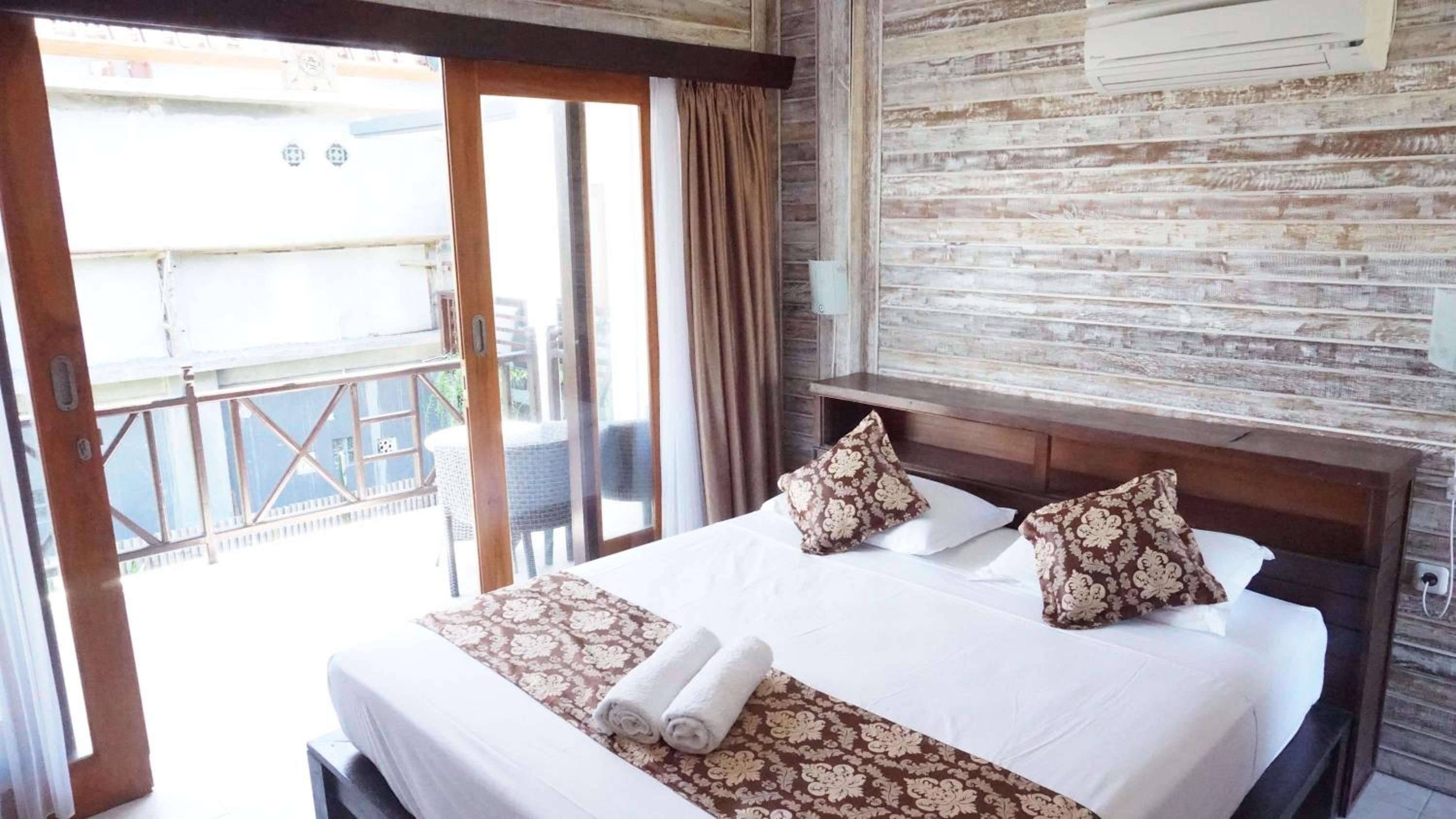 Nyuh Gading Home Stay
