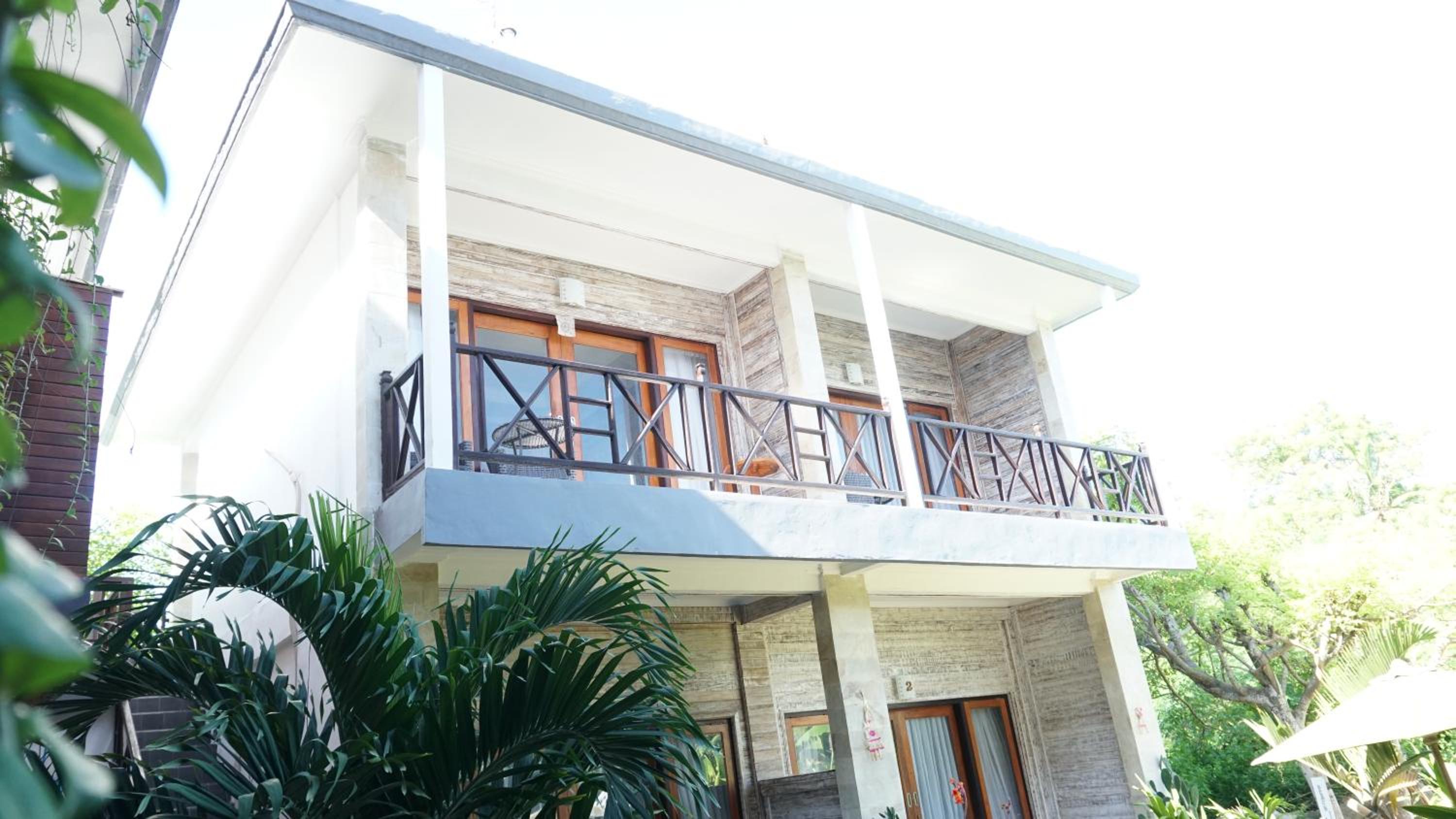 Nyuh Gading Home Stay