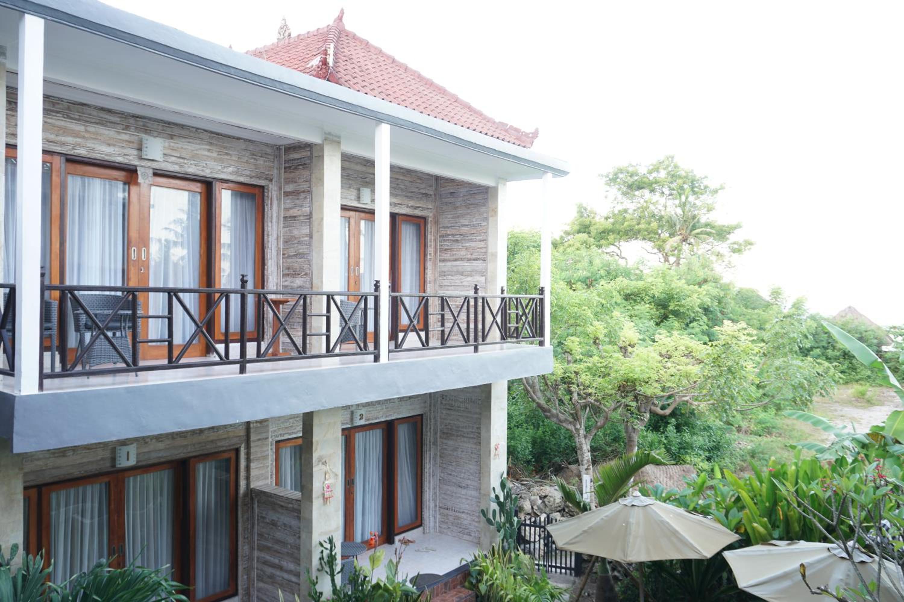 Nyuh Gading Home Stay