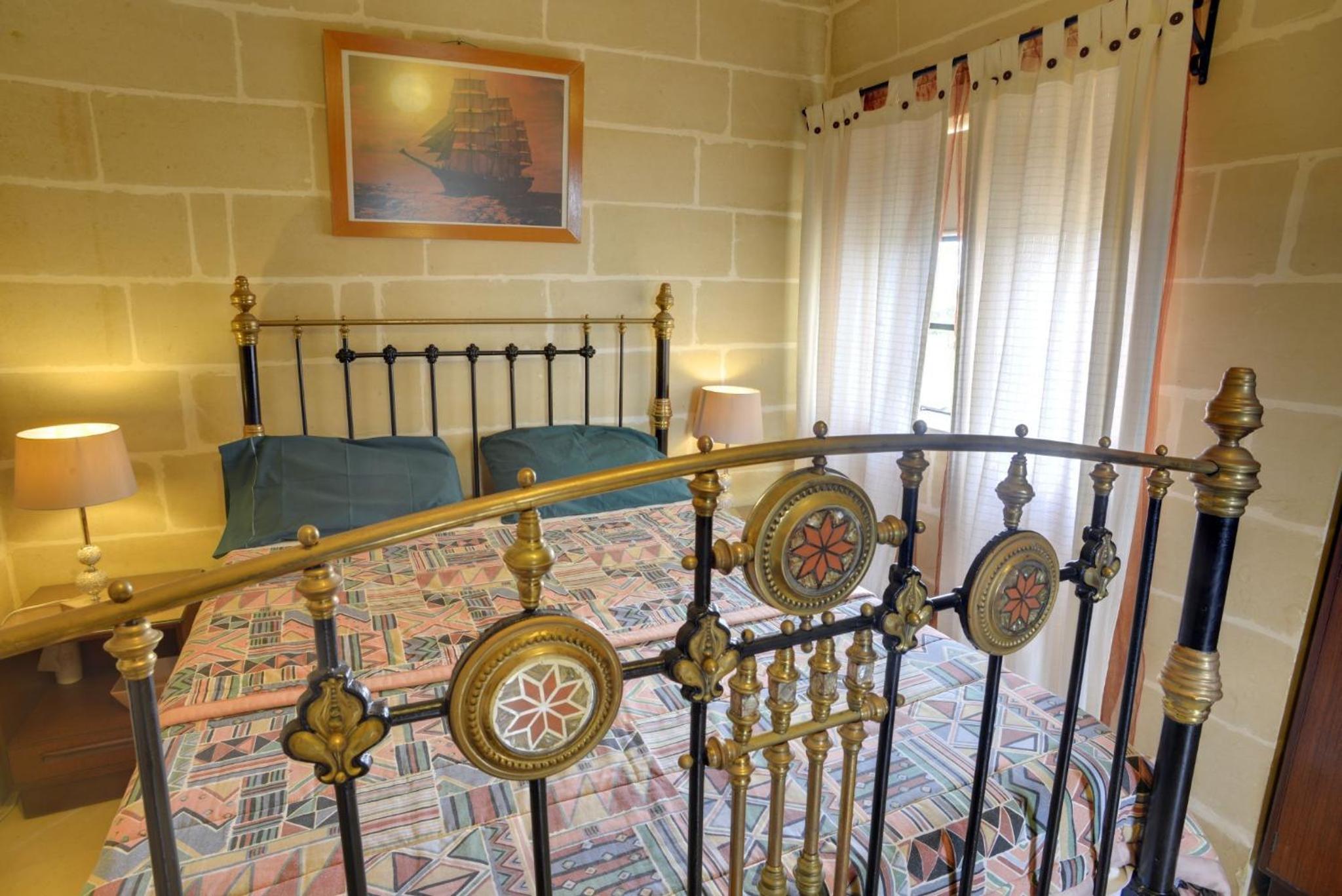 Ta' Bertu Host Family Bed & Breakfast