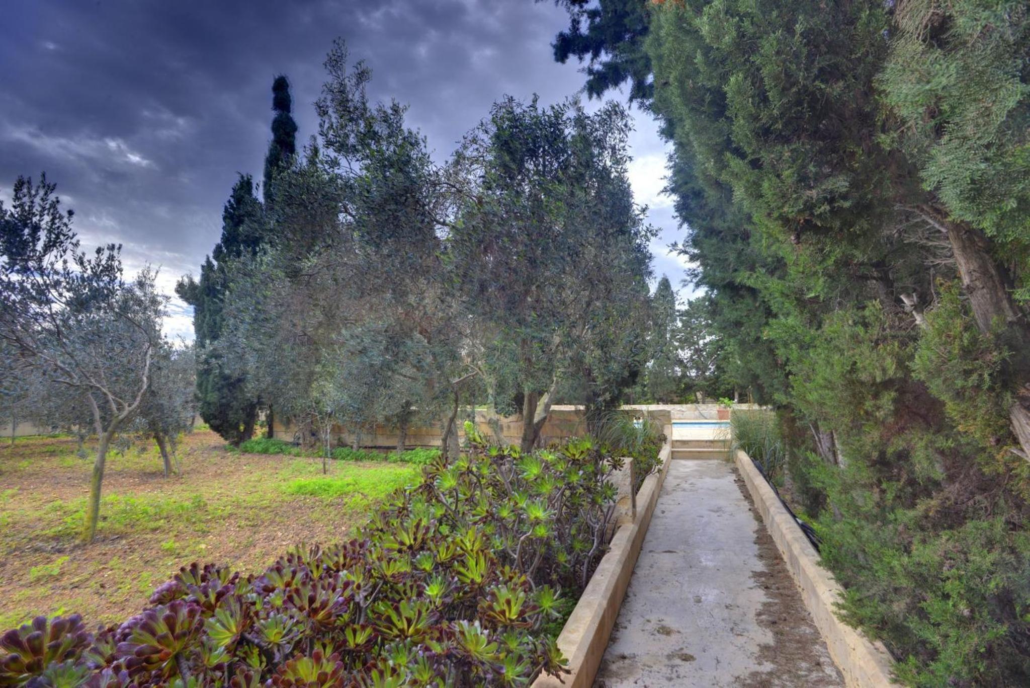 Ta' Bertu Host Family Bed & Breakfast