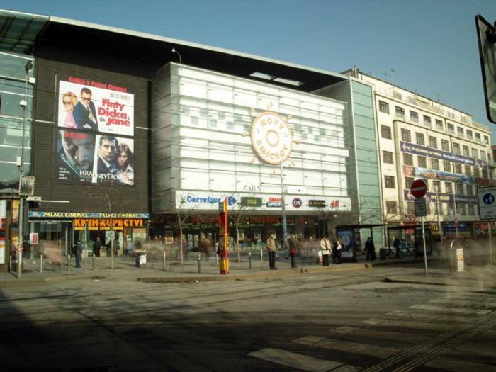 flat 18 minutes from Vaclavske namesti