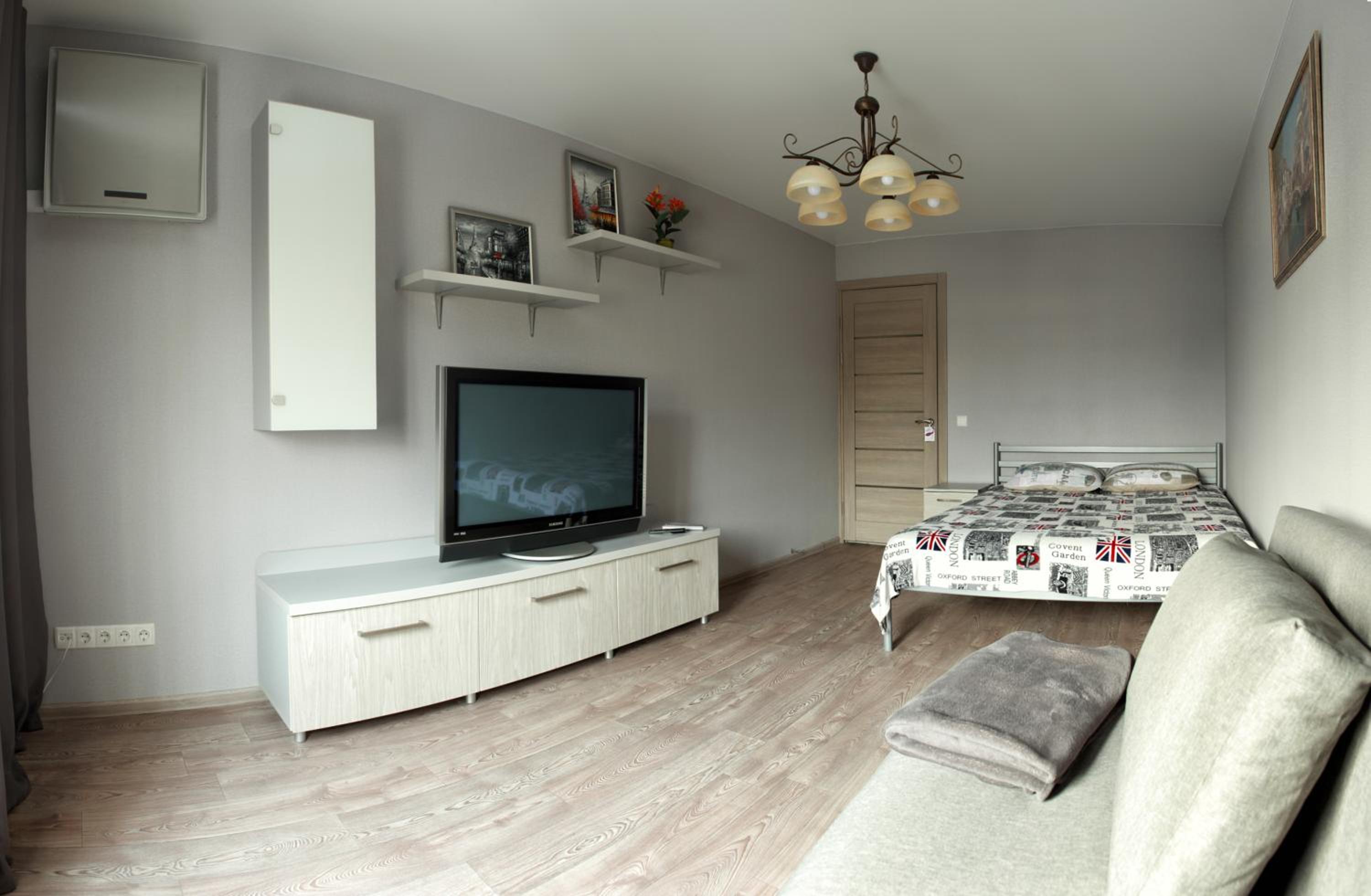 Apartment Obolon metro station view 5