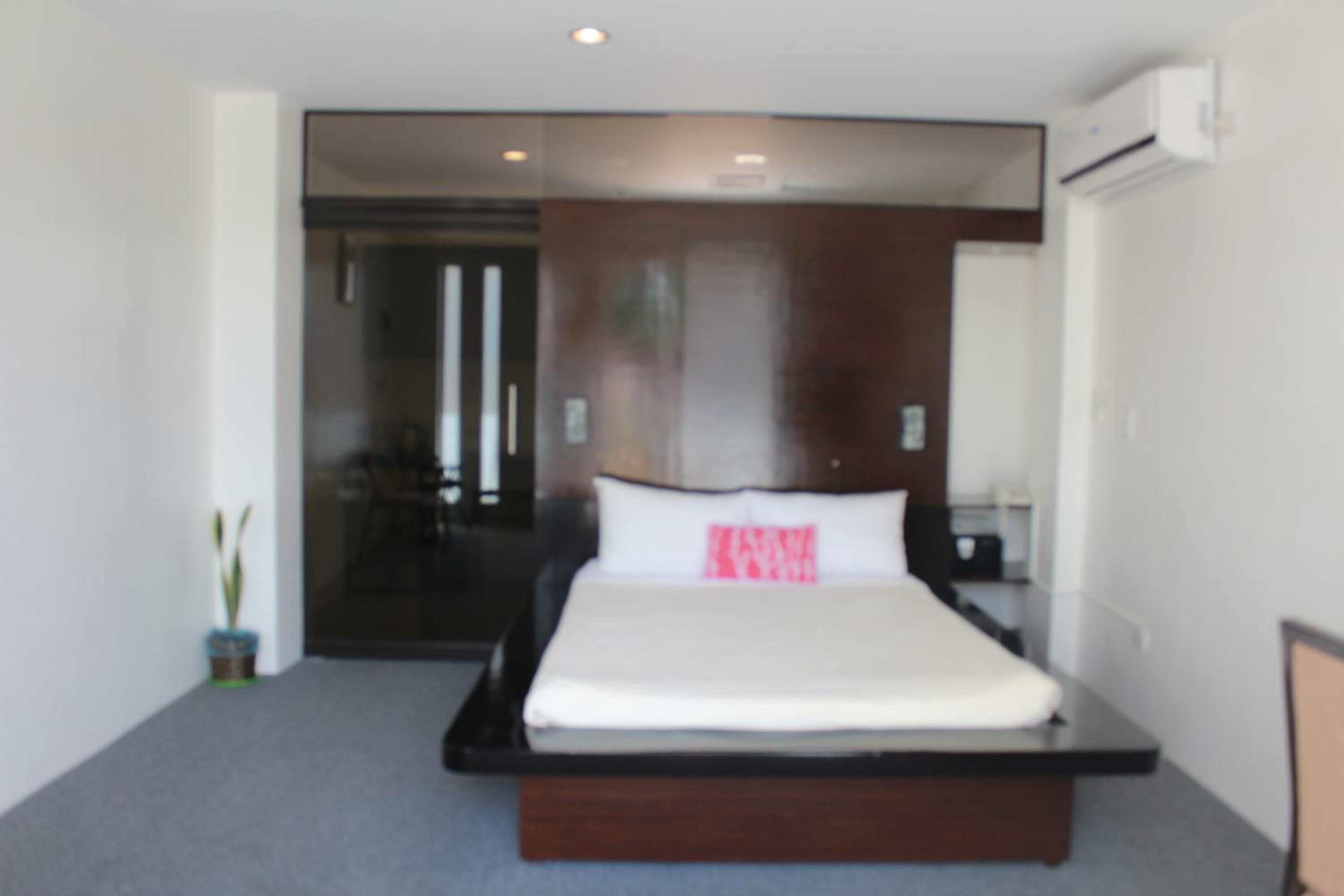 Be-ing Suites