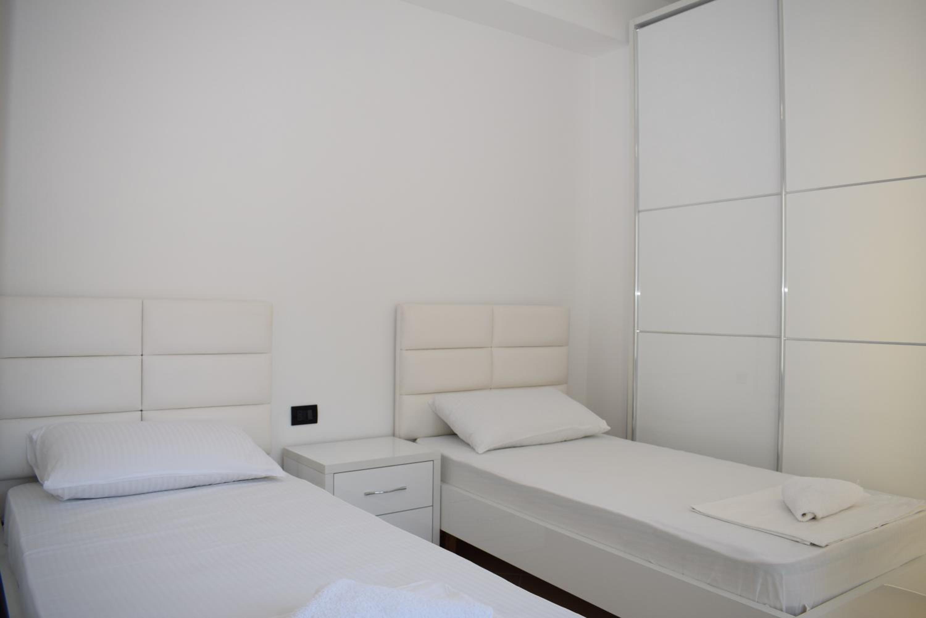 Brisa del Mar Beachfront Apartments