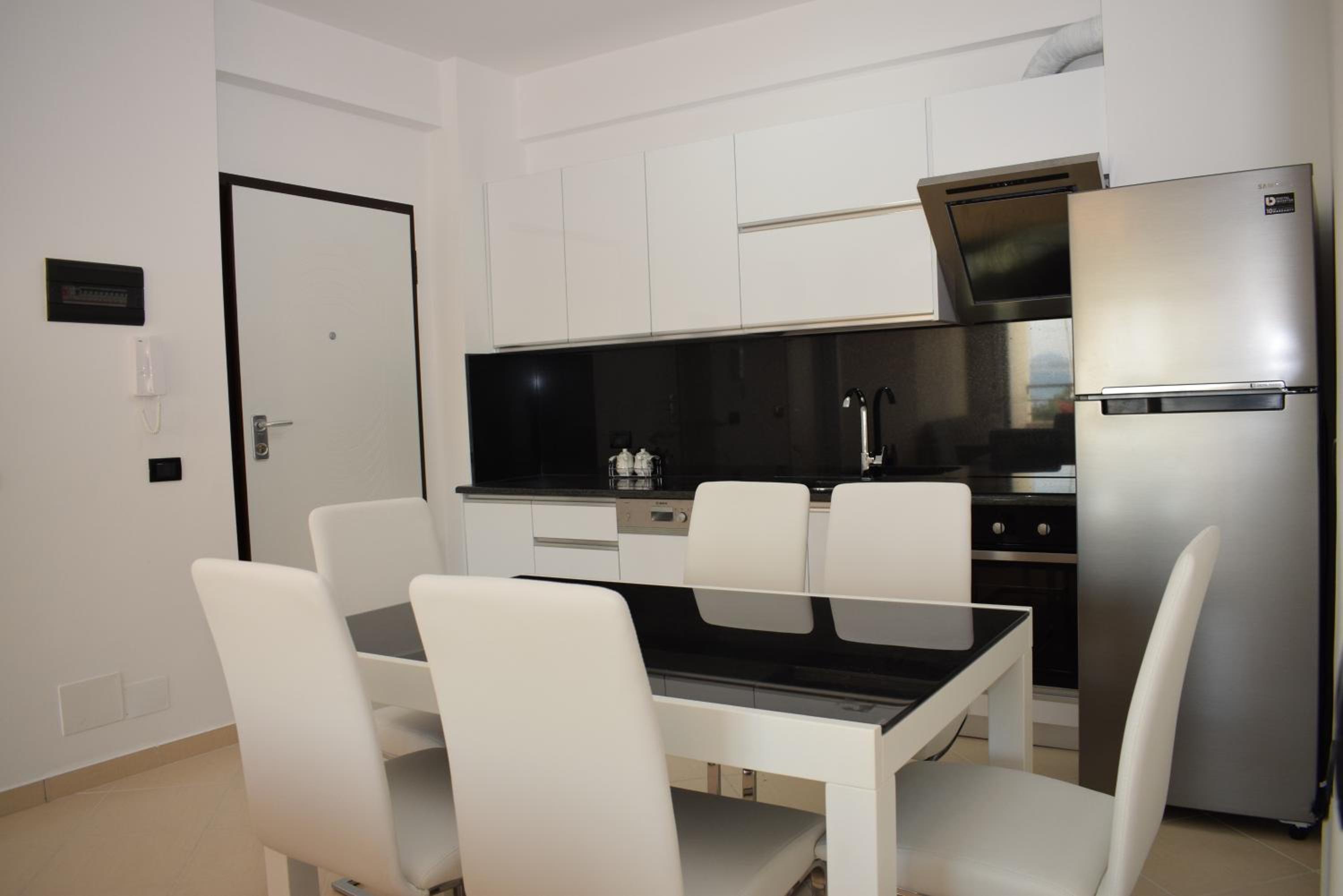 Brisa del Mar Beachfront Apartments