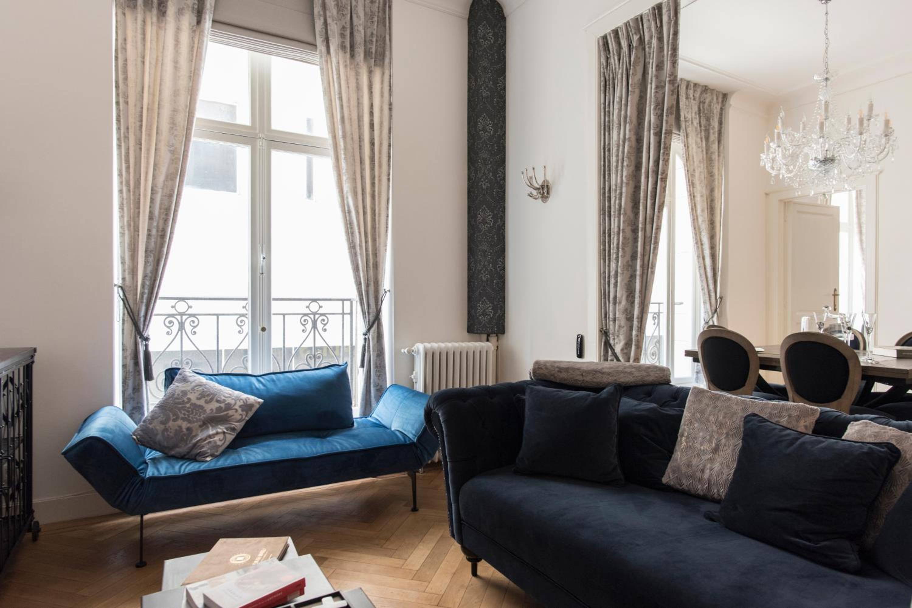 Roaring 20's Apartment Meir view 2