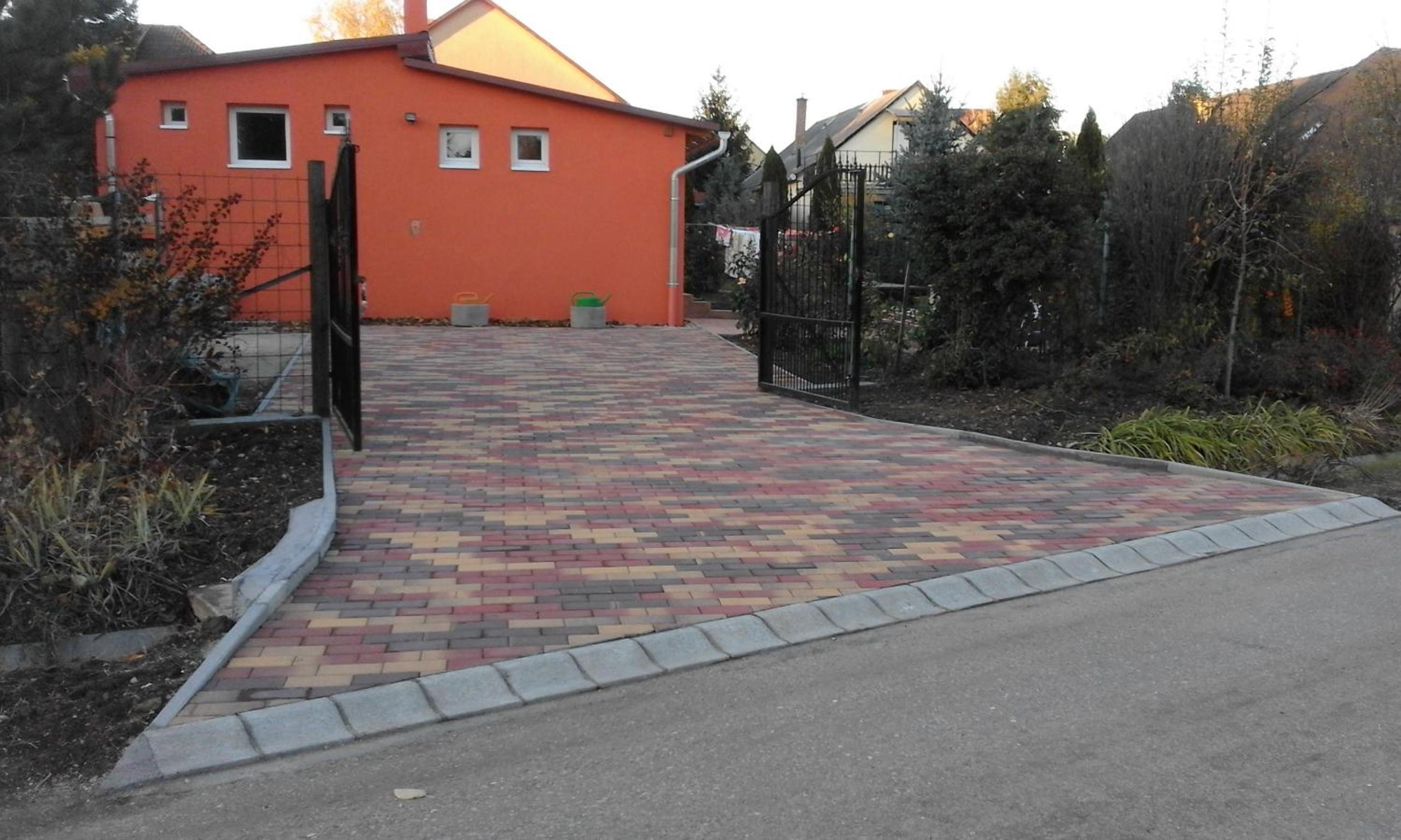 Photo 12