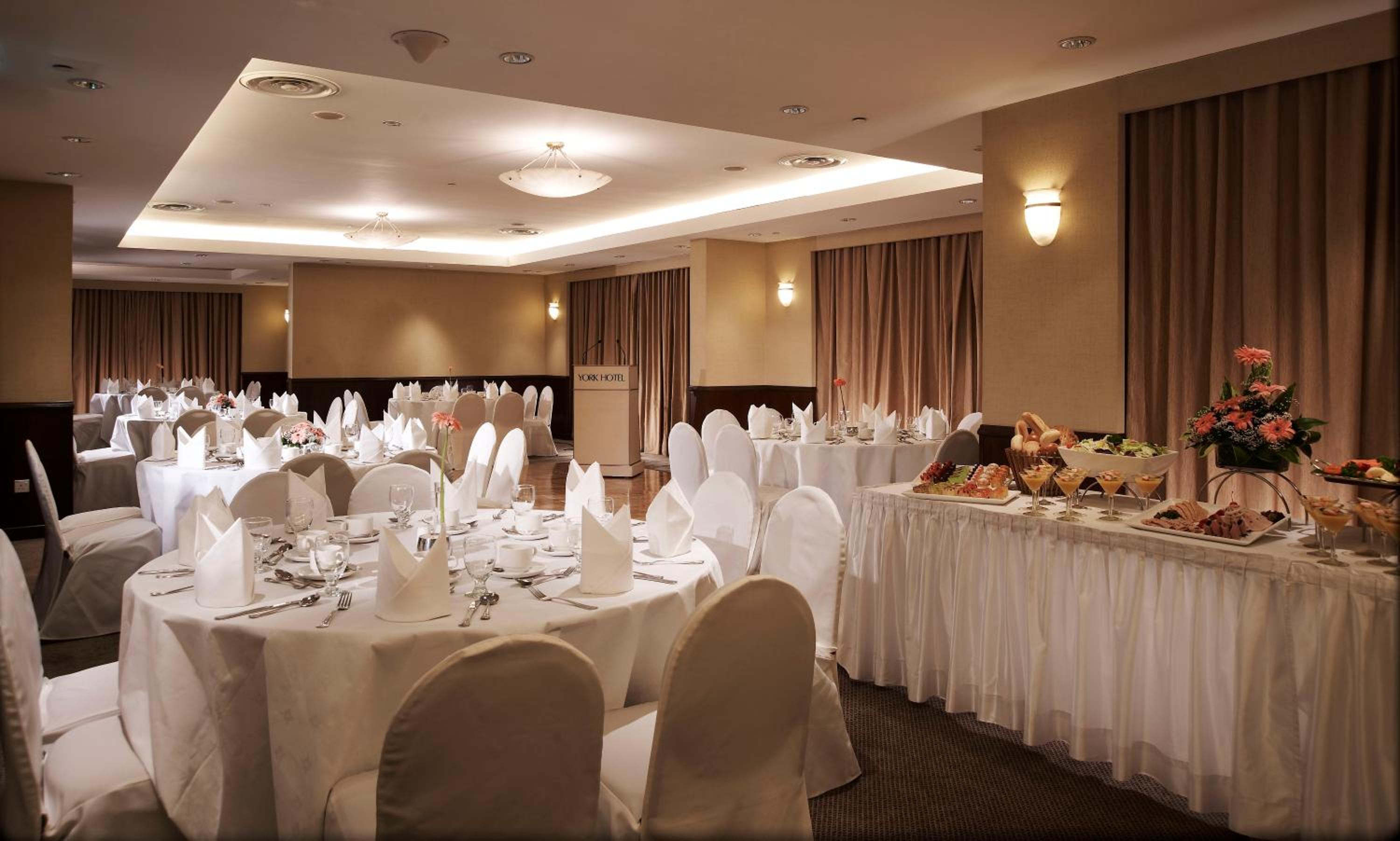 York Hotel 20