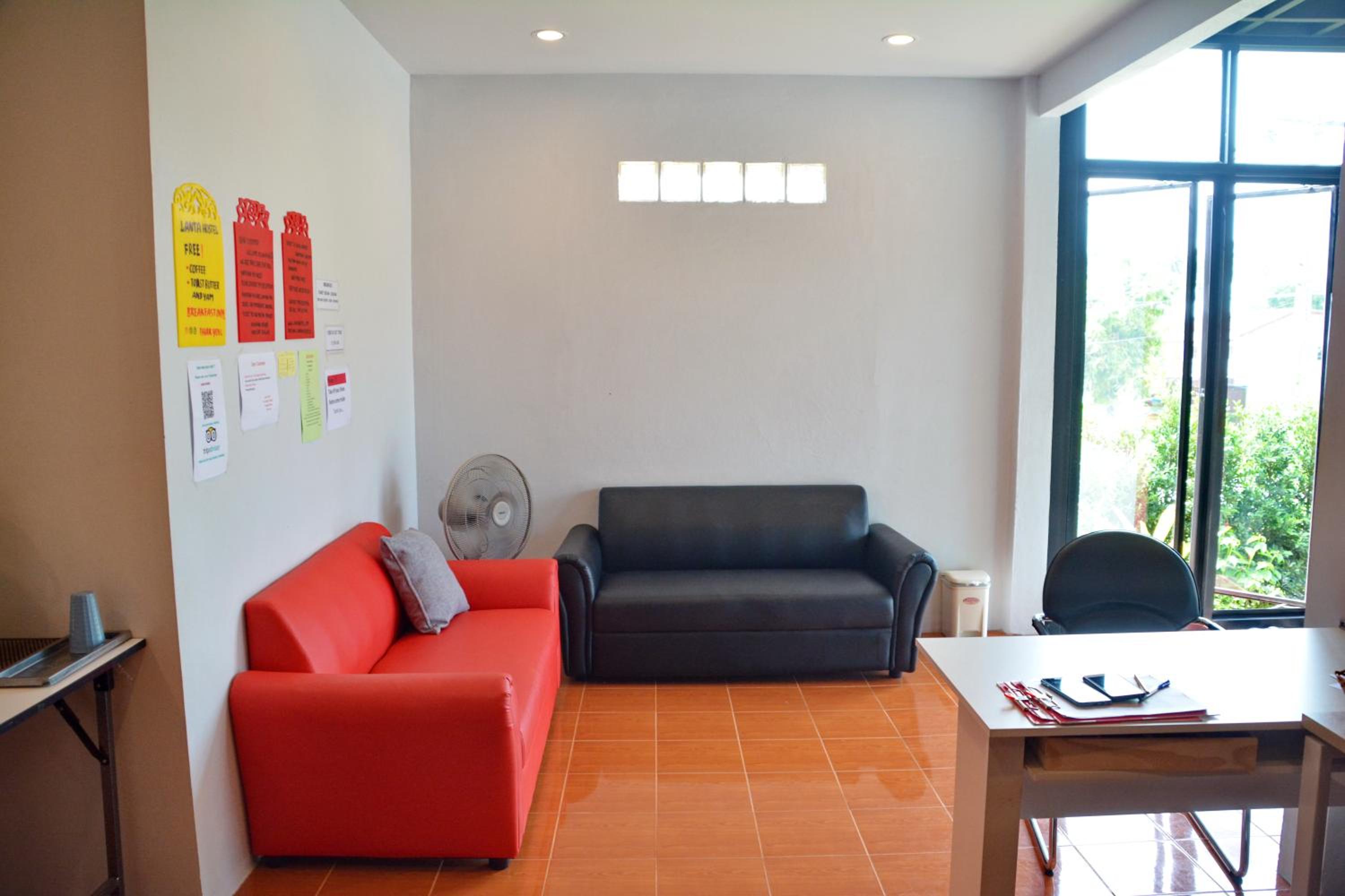 Lanta Hostel