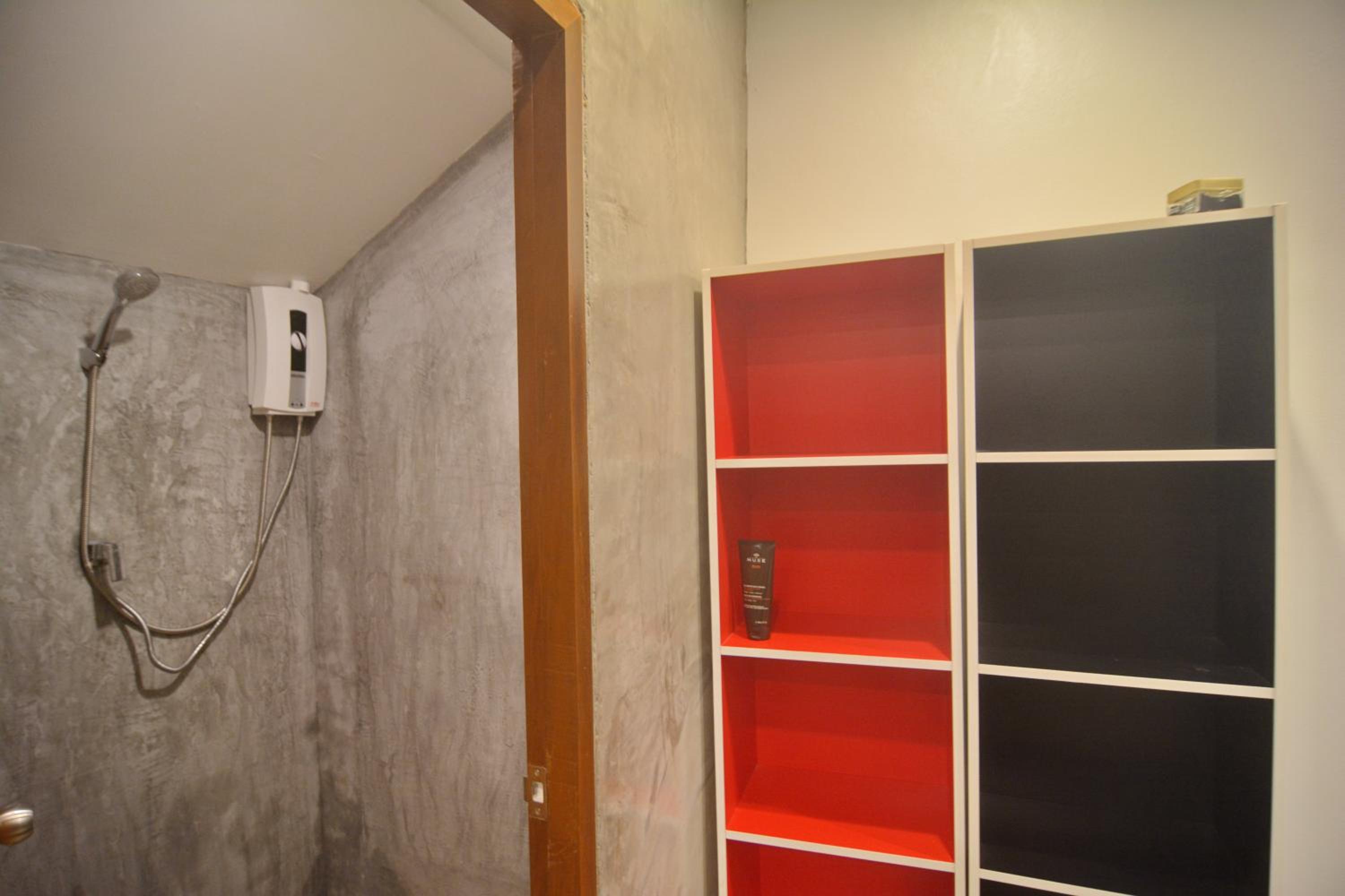 Lanta Hostel