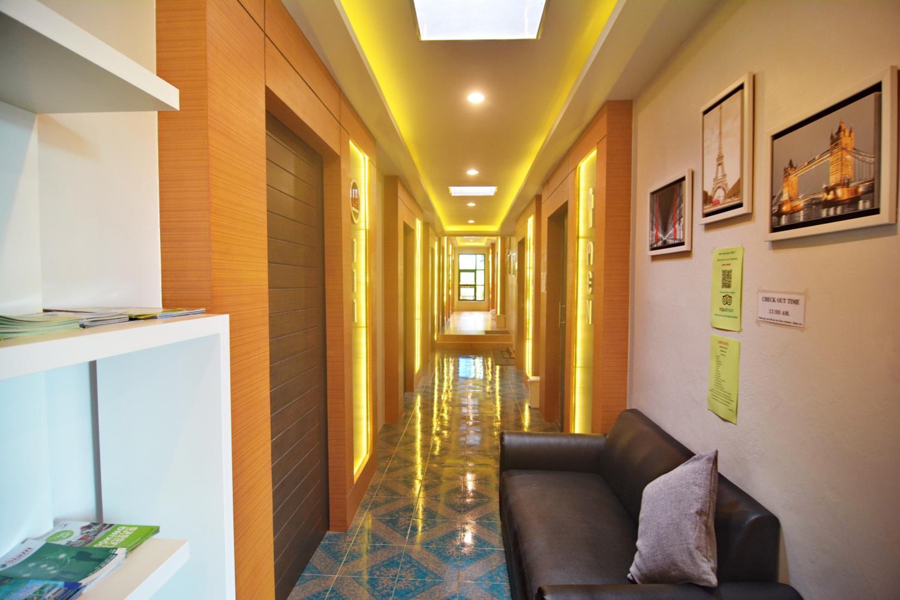 Lanta Hostel