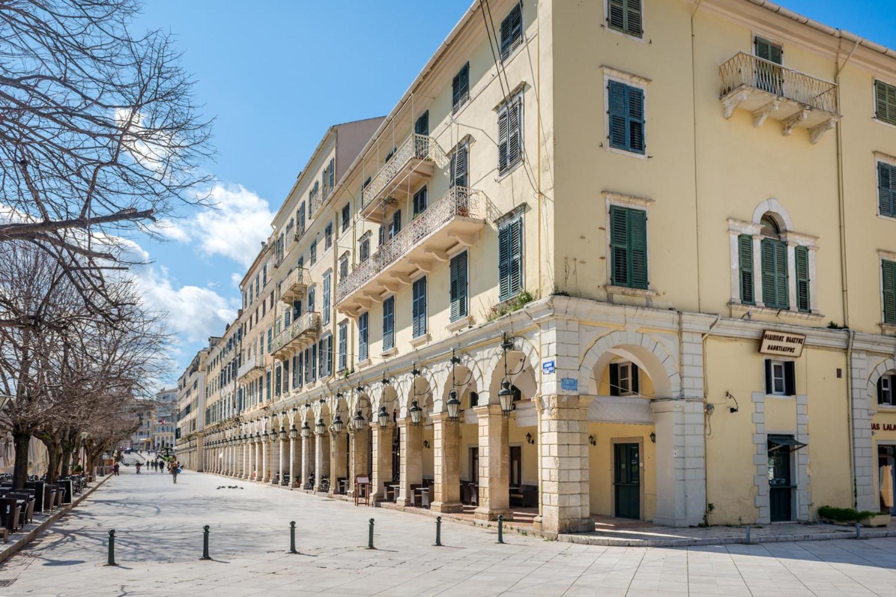 Venetian Suites 27