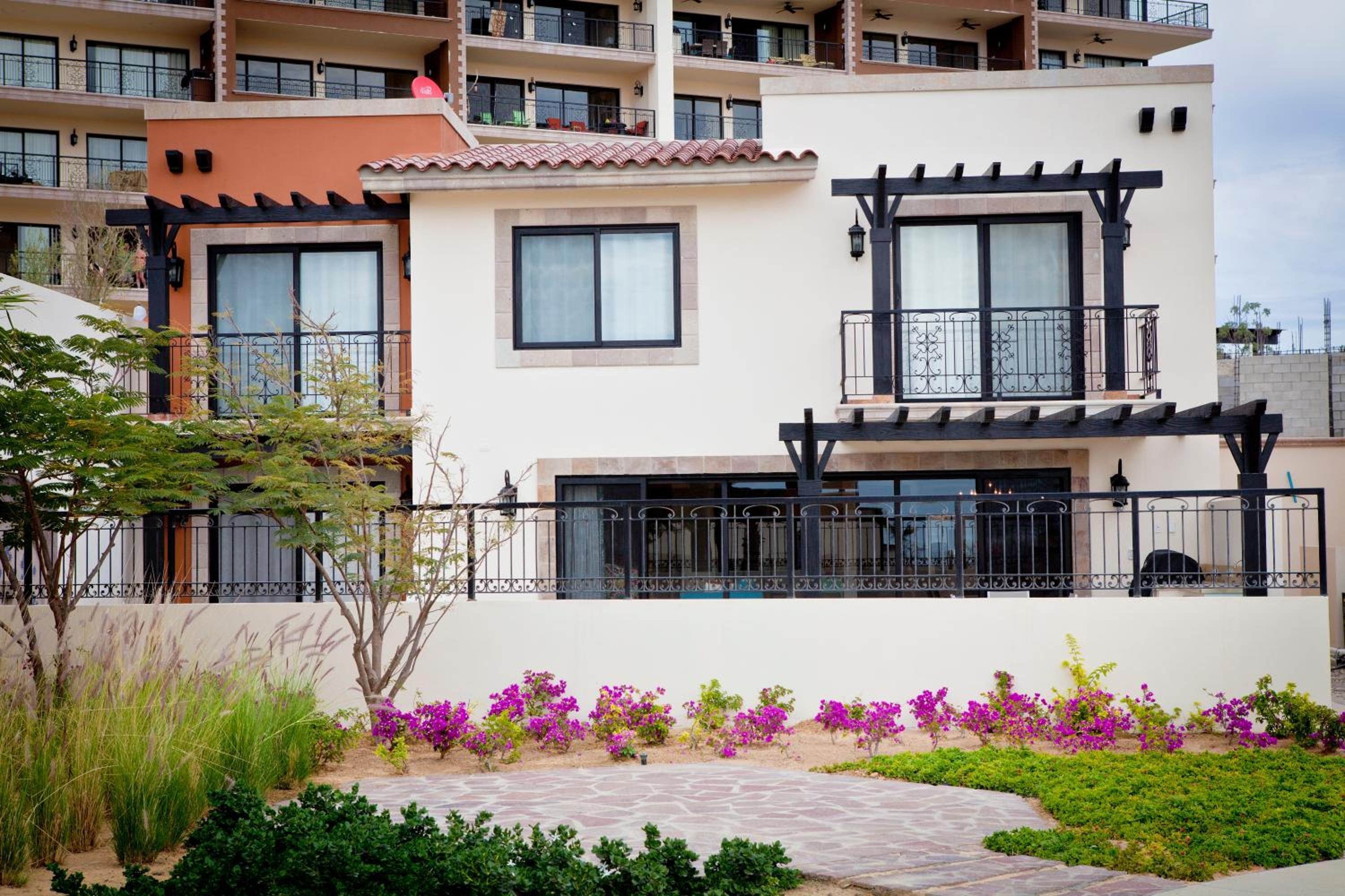 Quivira Los Cabos Condos and Homes -Vacation Rentals