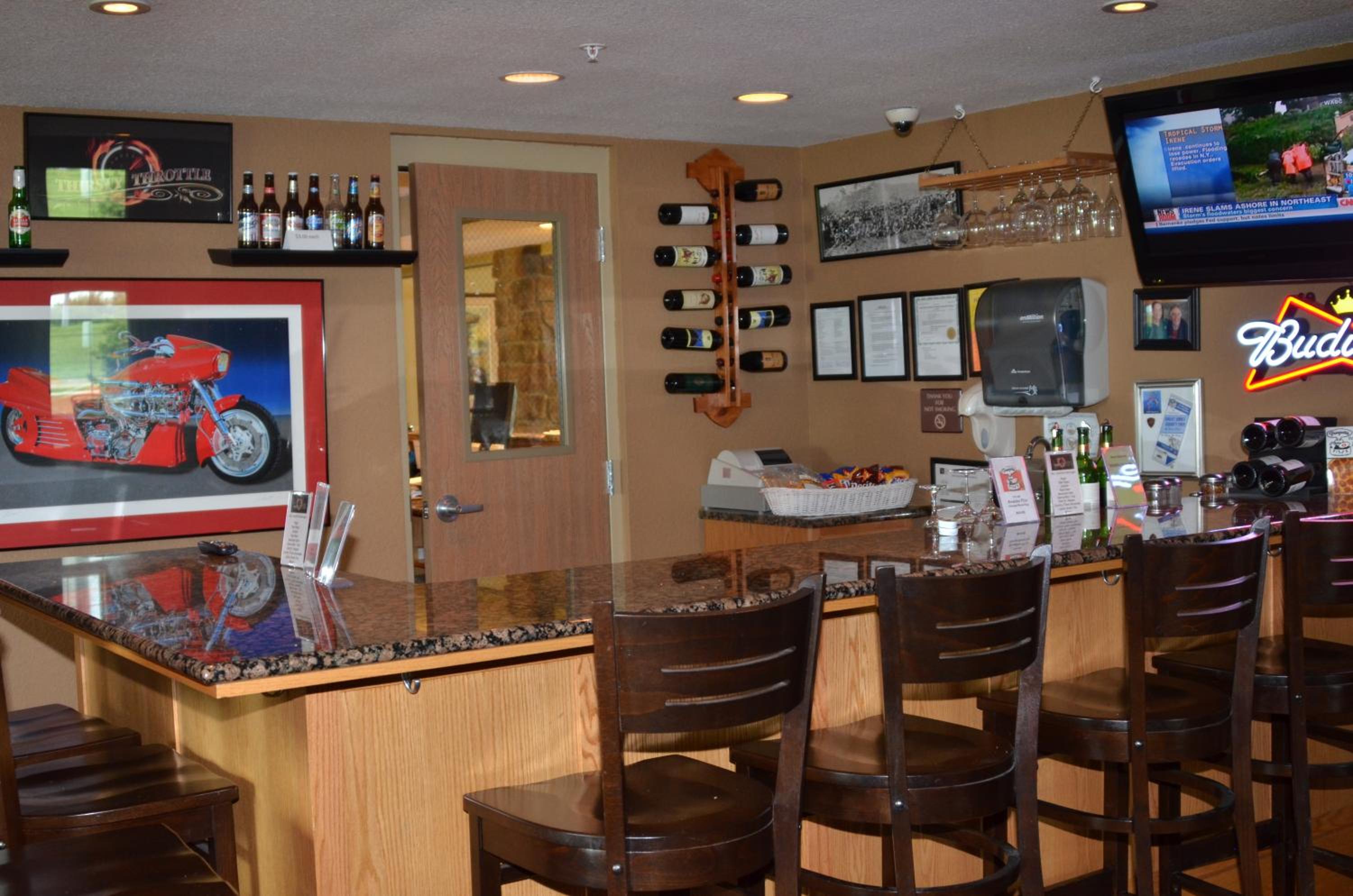 Boarders Inn and Suites by Cobblestone Hotels - Fayette