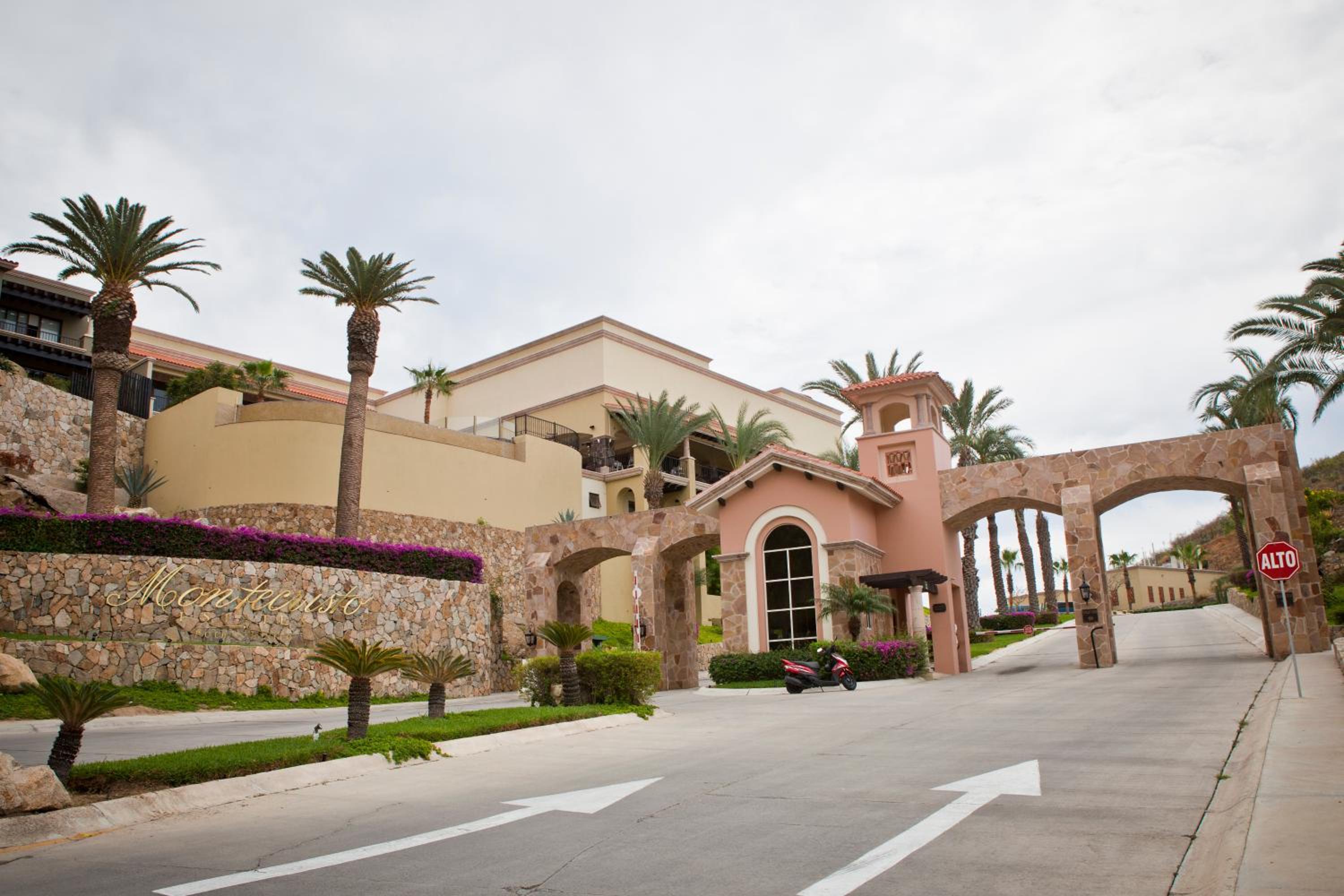 Quivira Los Cabos Condos and Homes -Vacation Rentals