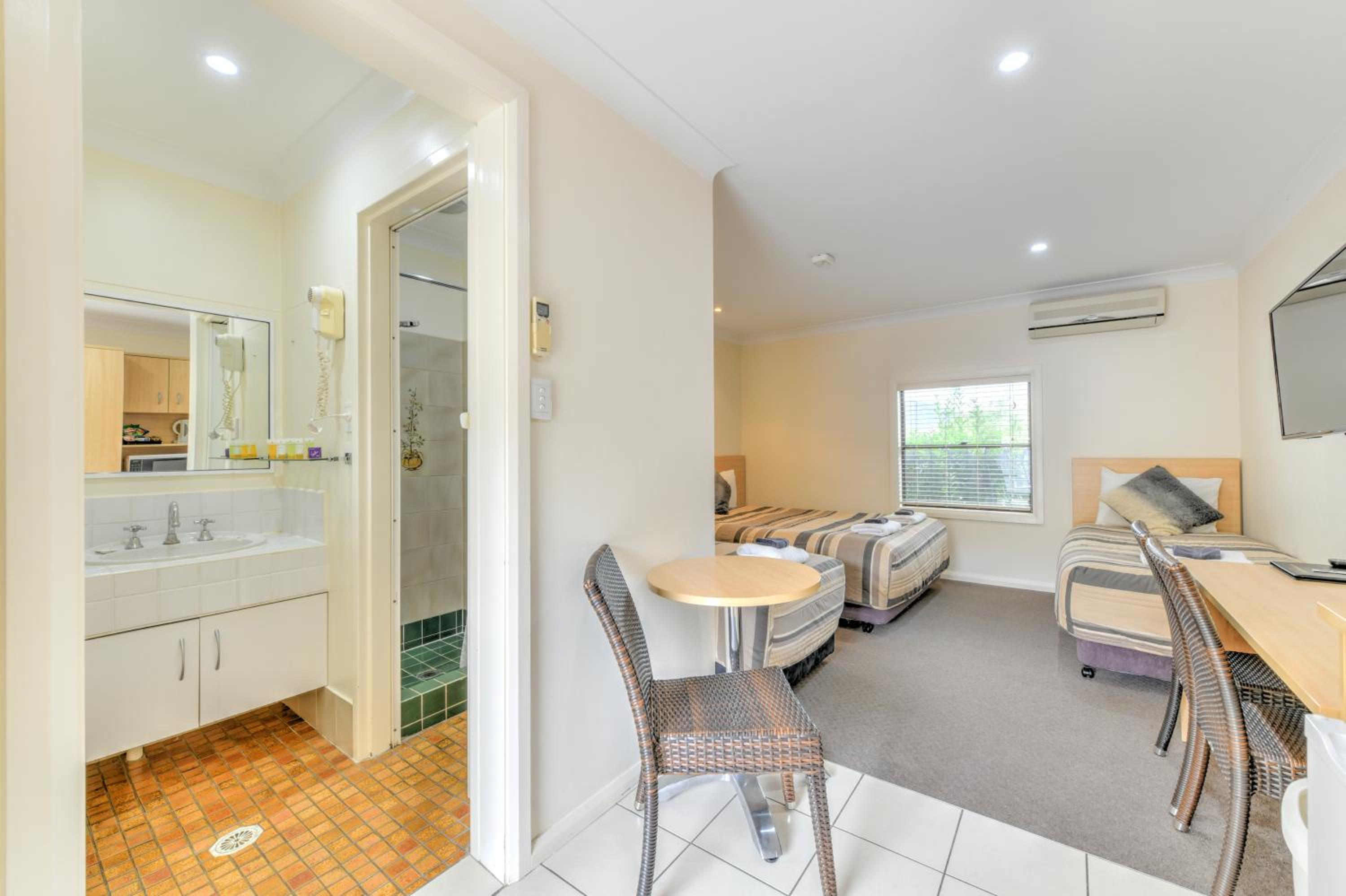 Tamworth Vacations - Motel Grande - Property Image 11