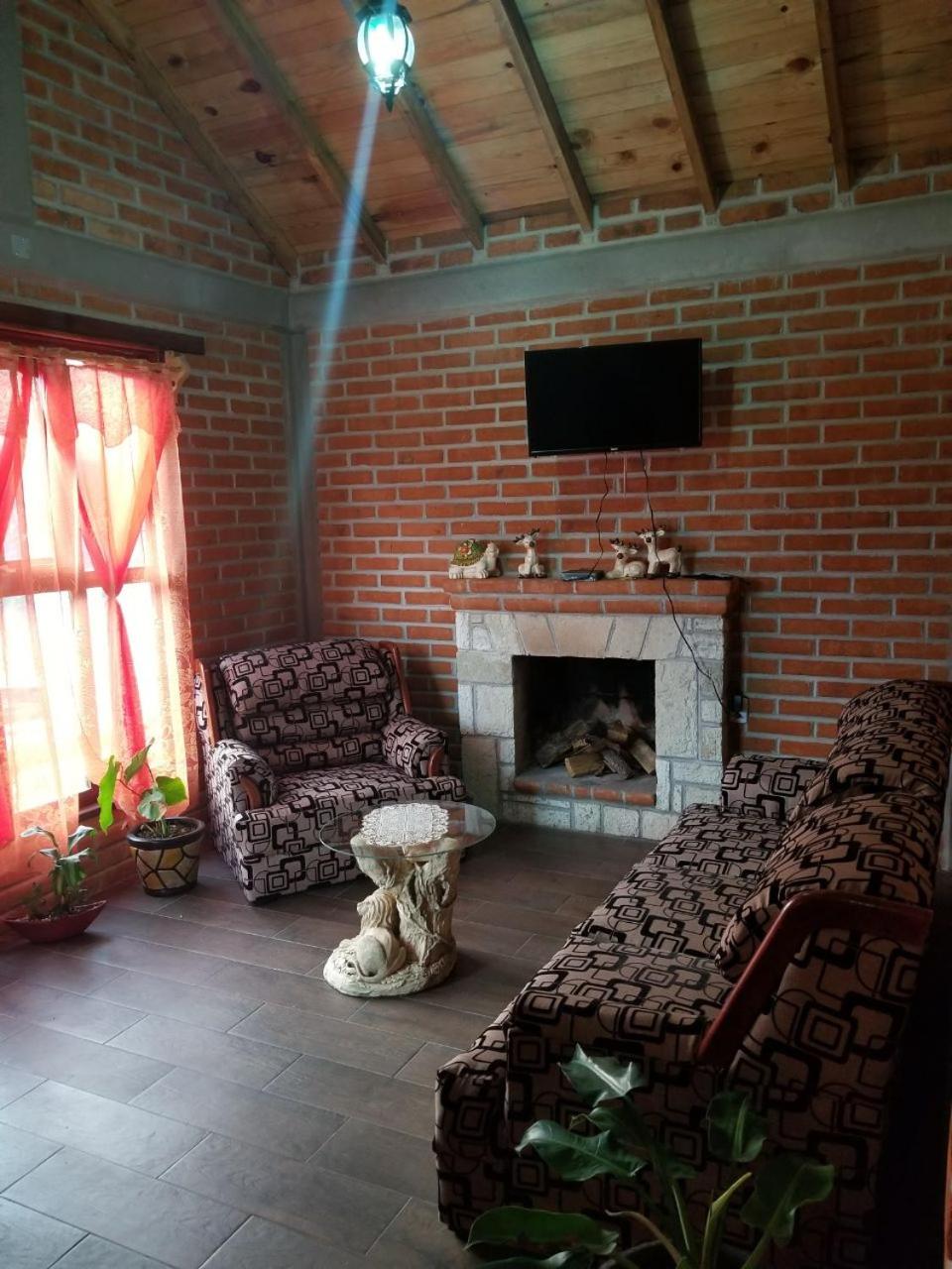 Photo 33