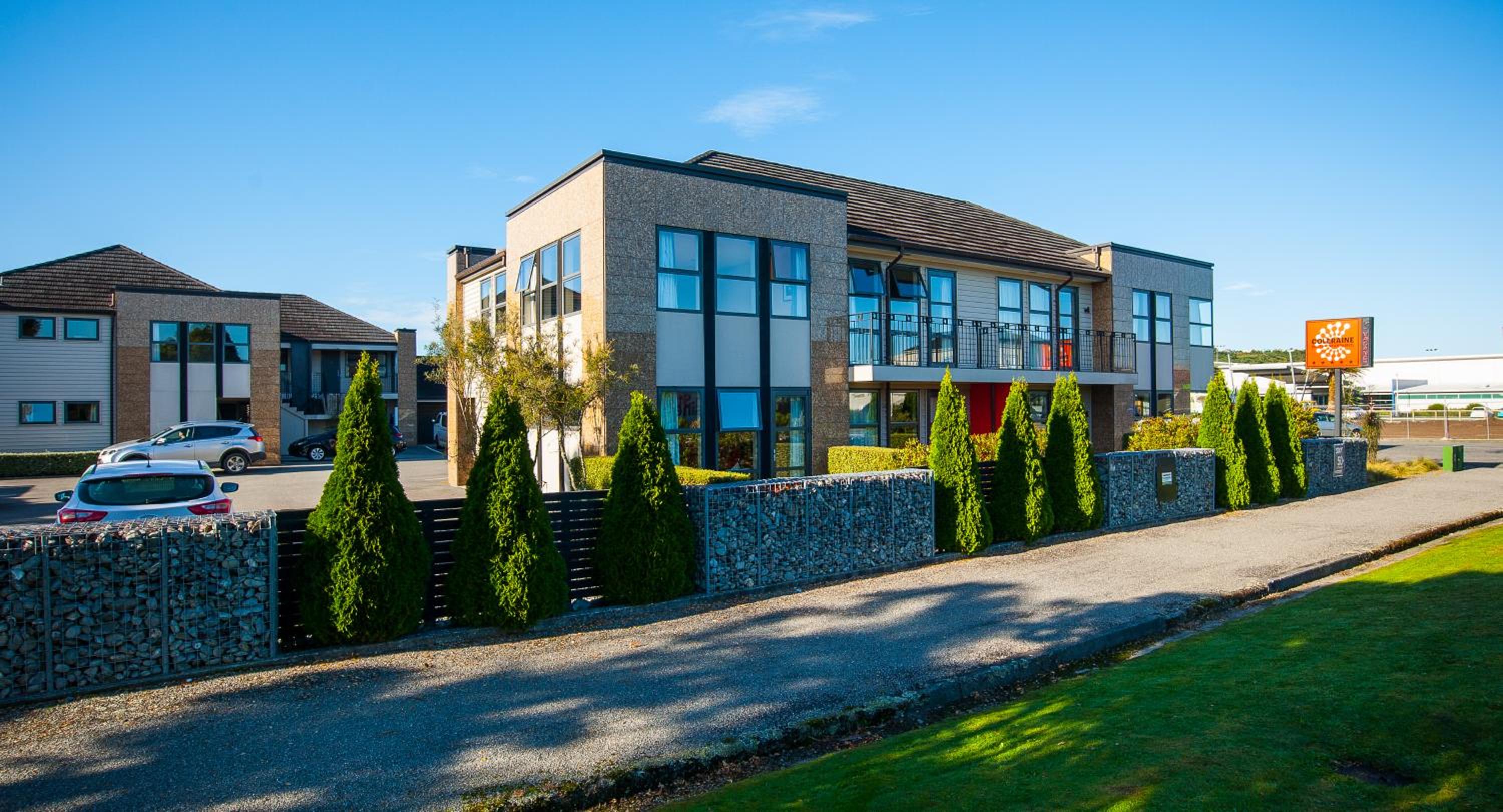 Coleraine Suites & Apartments