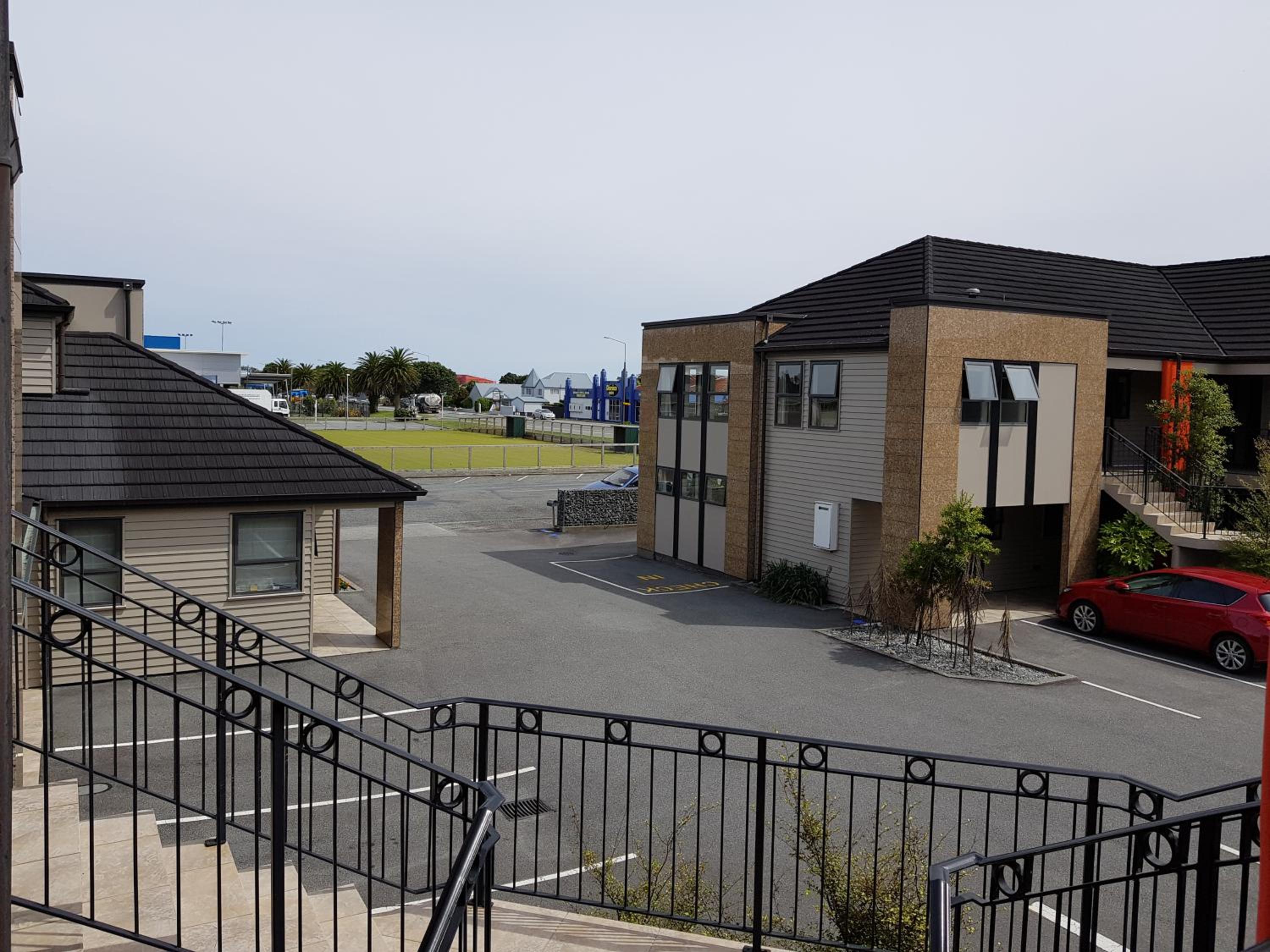 Coleraine Suites & Apartments