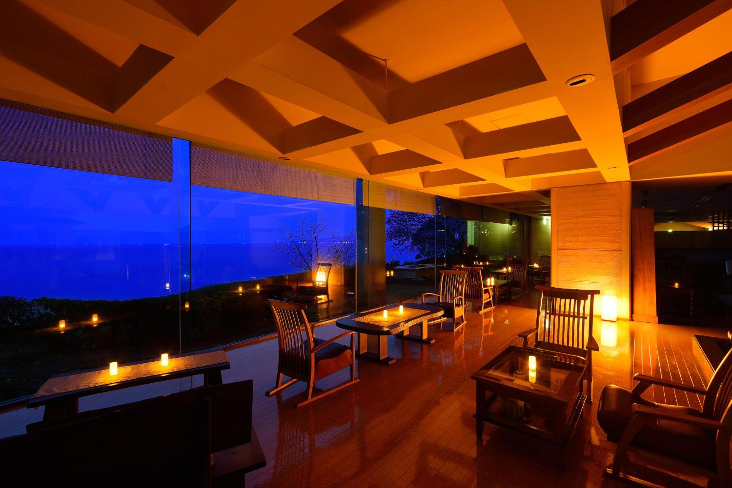 IZU RETREAT by Onko Chishin