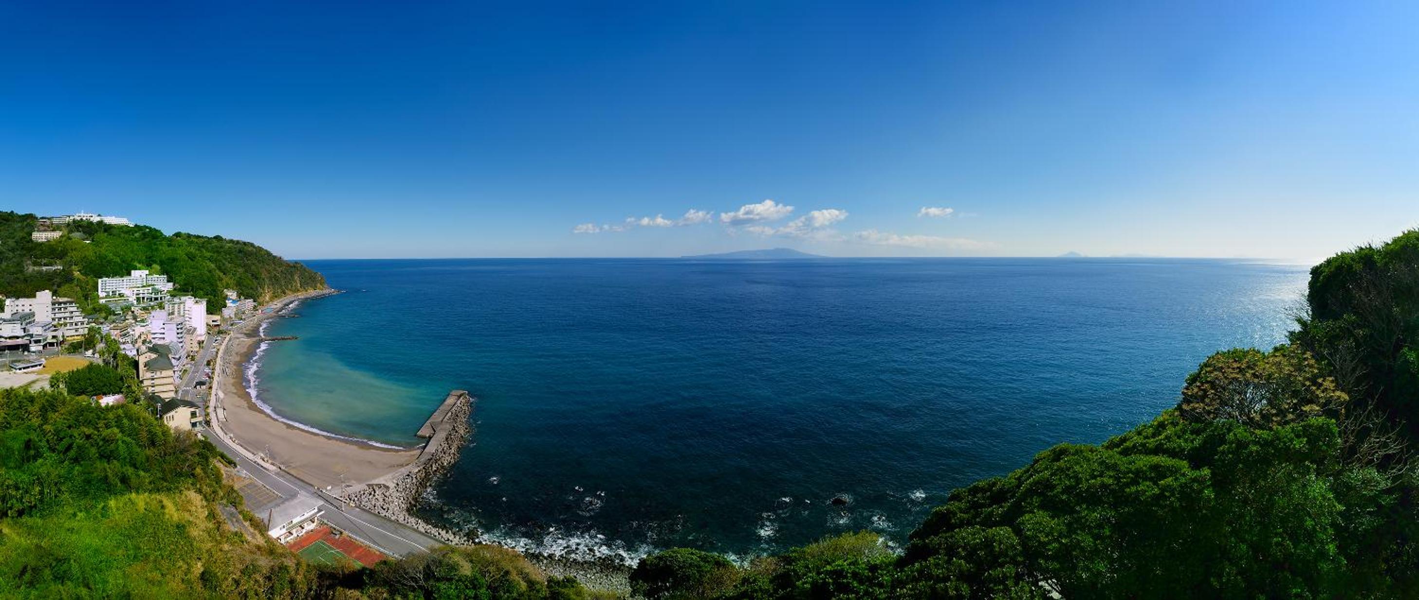 IZU RETREAT by Onko Chishin