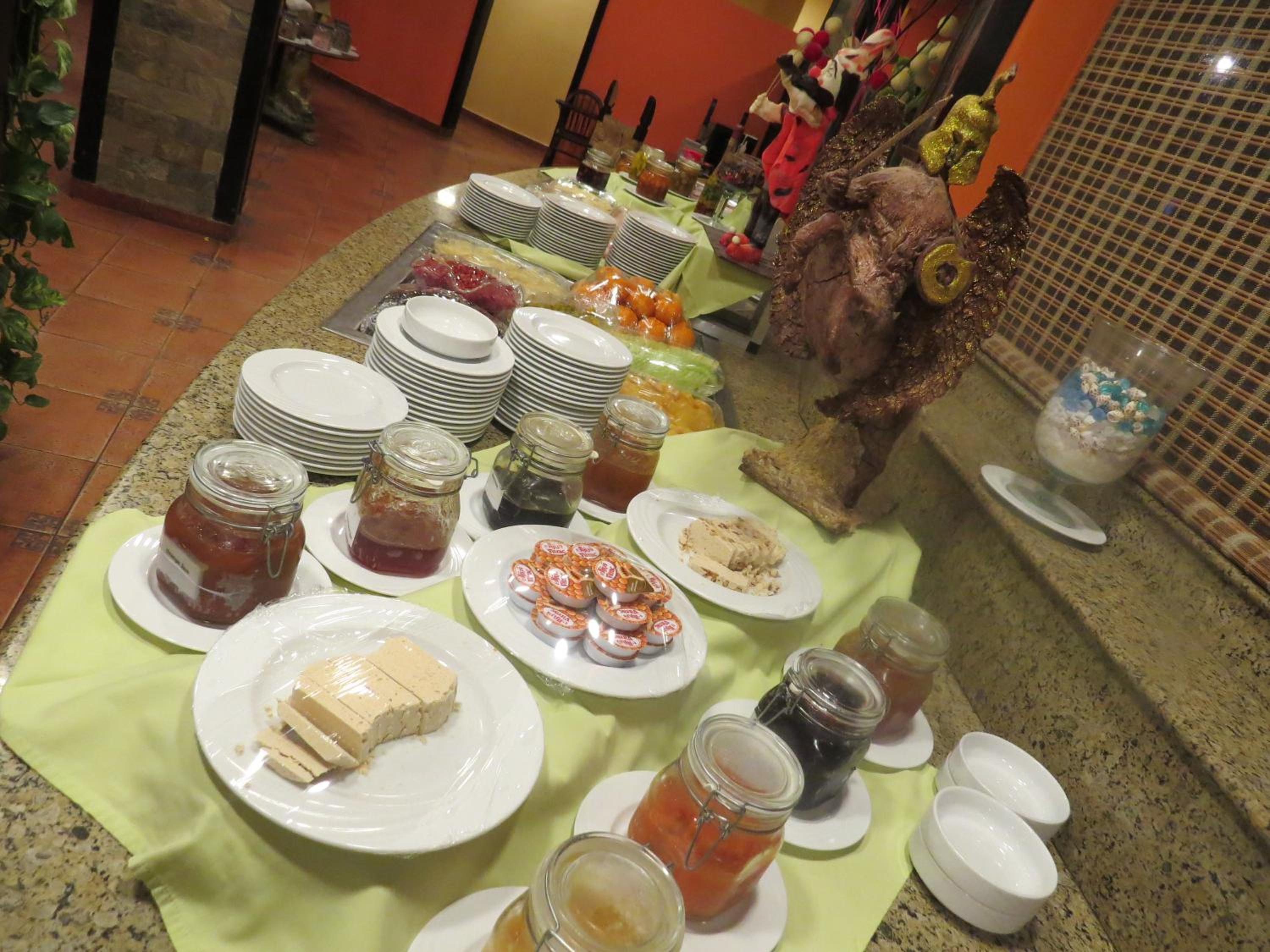 Africana Hotel & Spa