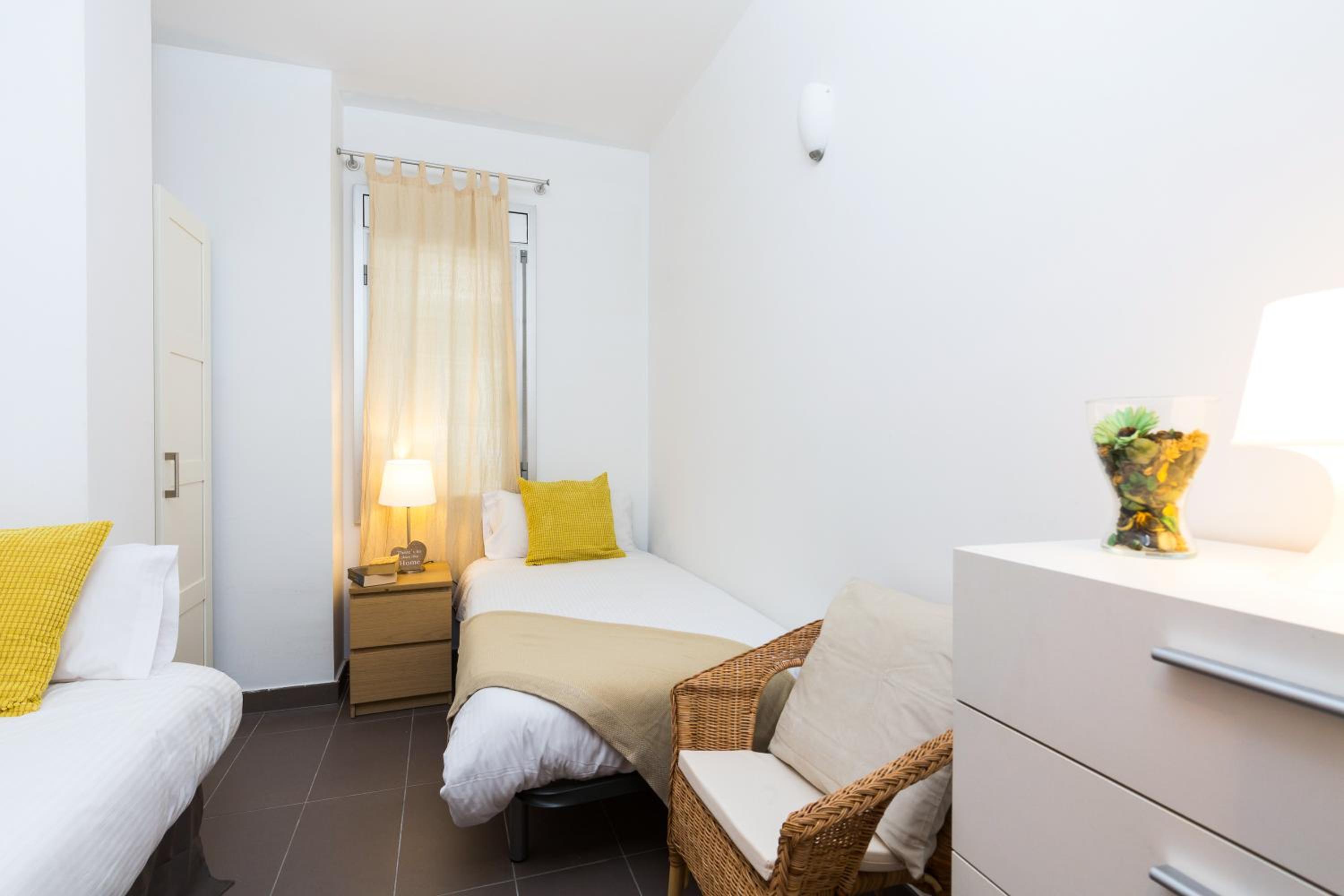 Apartamentos Cornellalux