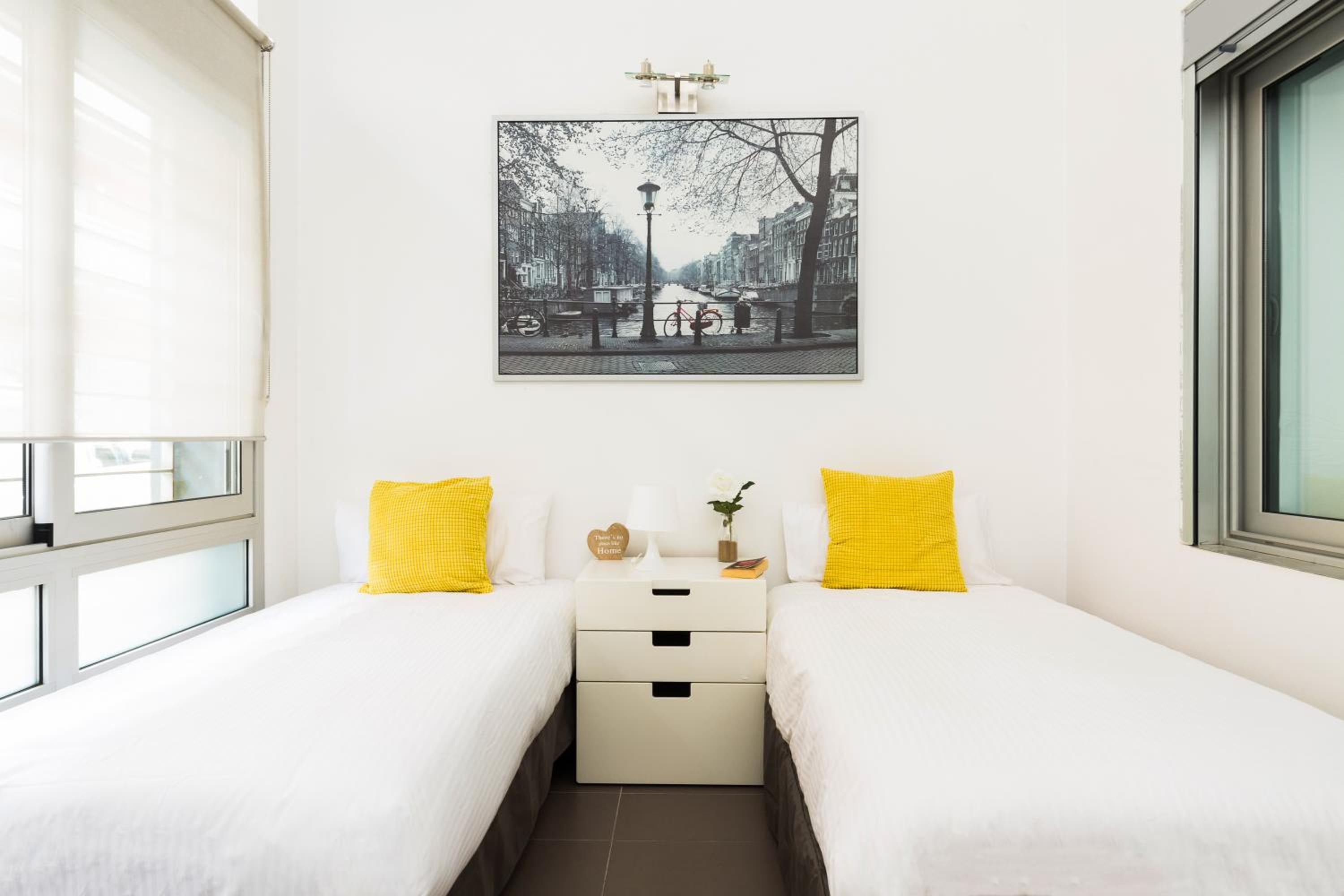 Apartamentos Cornellalux