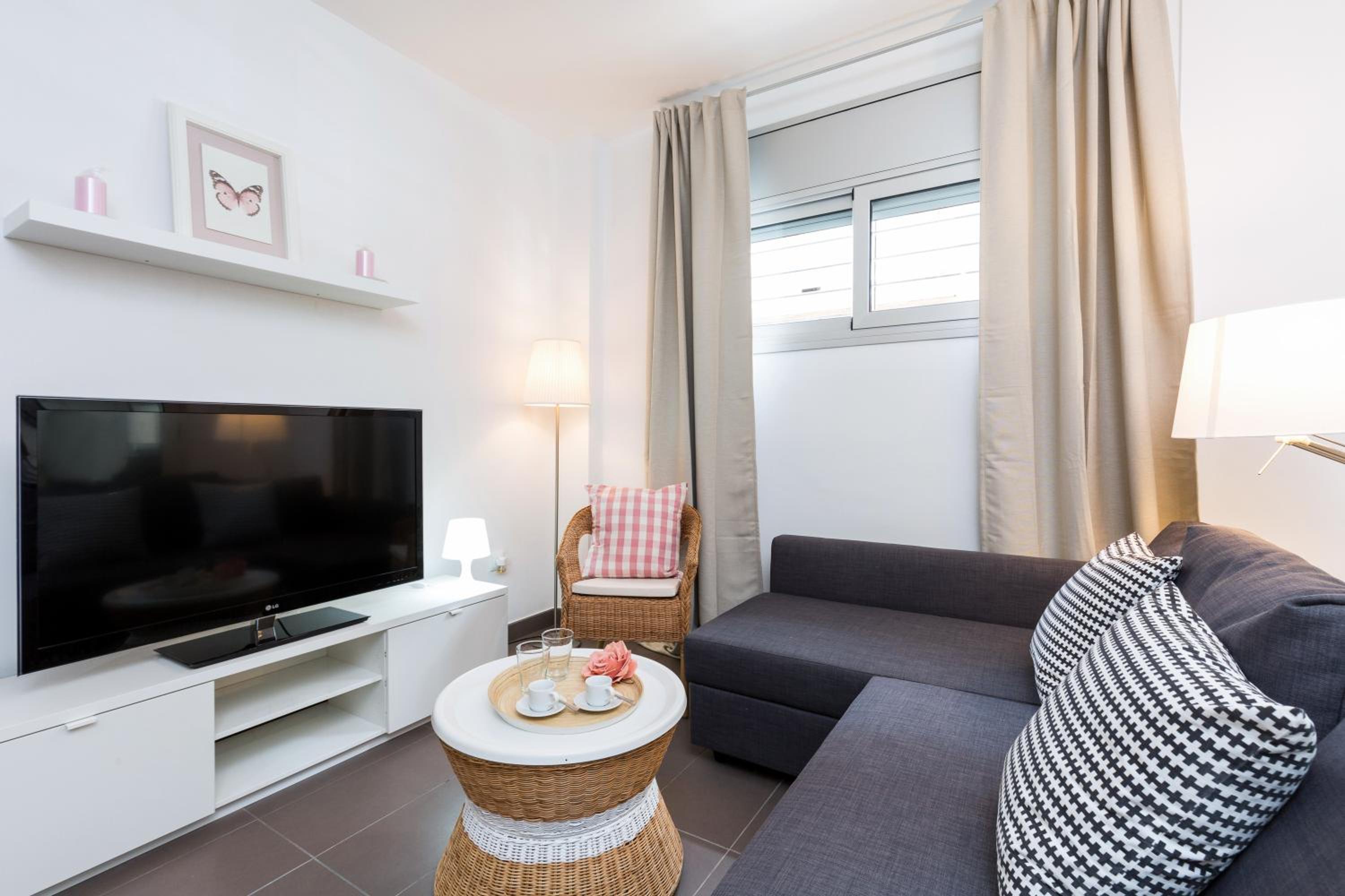Apartamentos Cornellalux