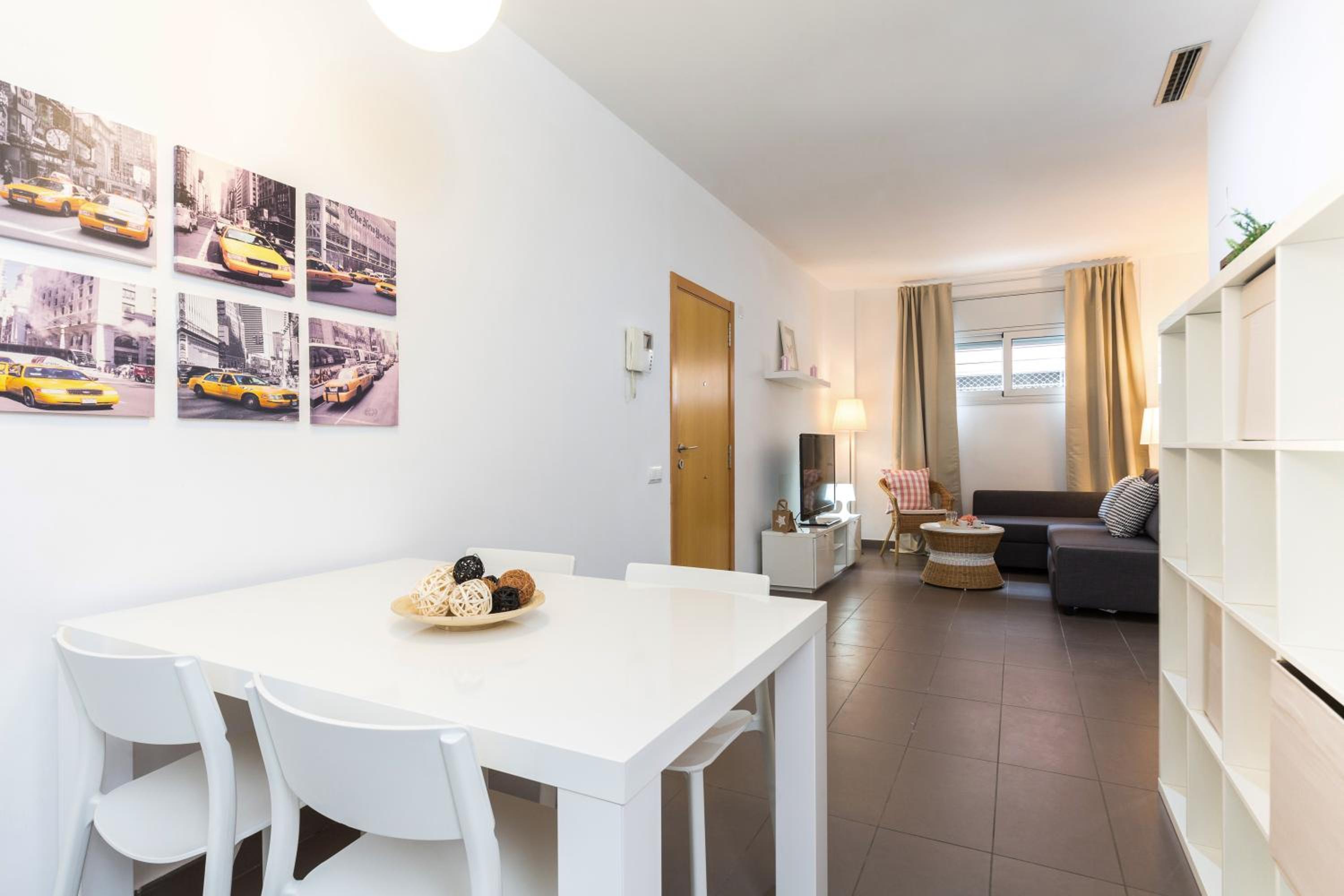 Apartamentos Cornellalux
