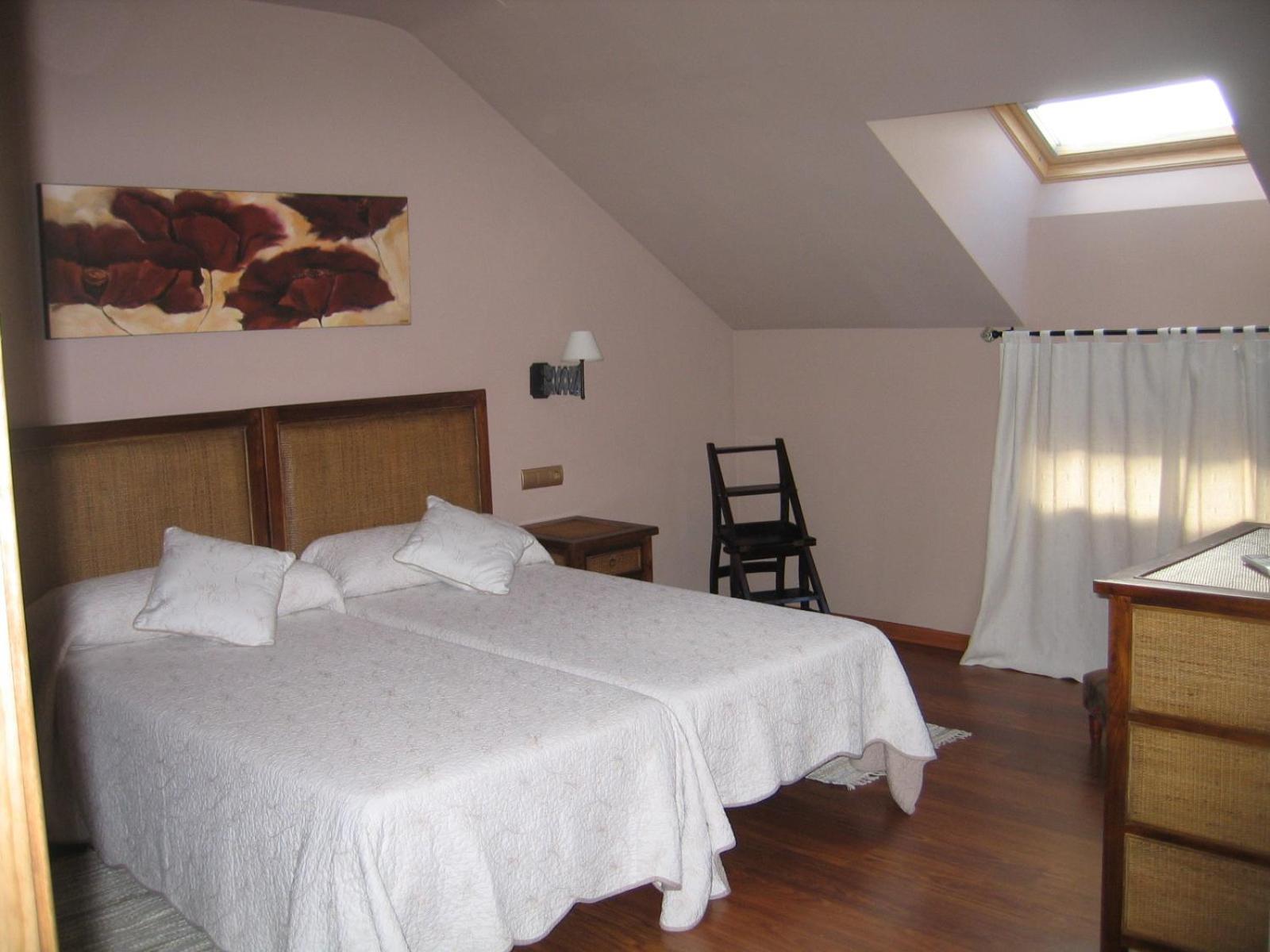 Hotel Rural Robles view 3