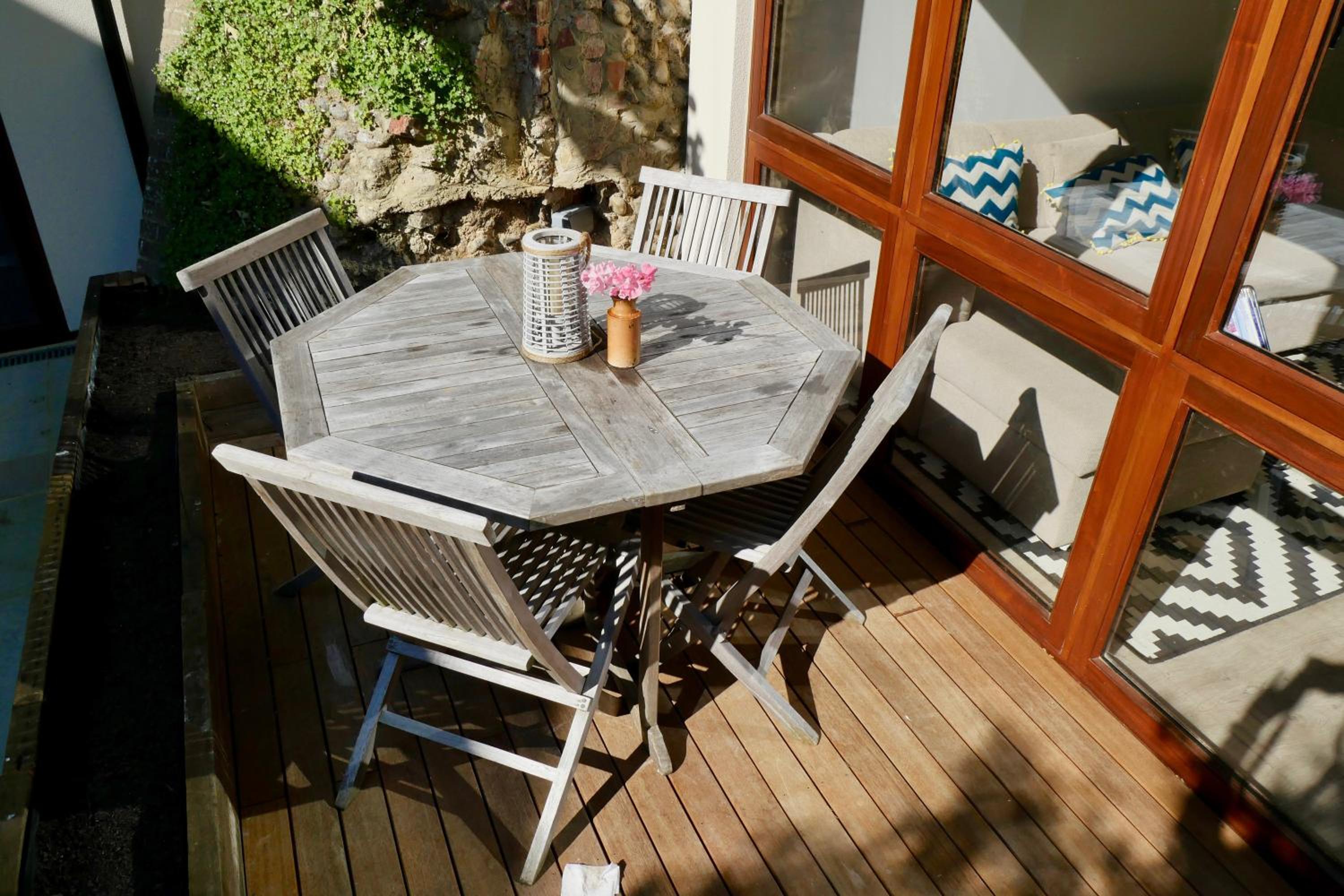 Hotel Hidden Gem - Image 1