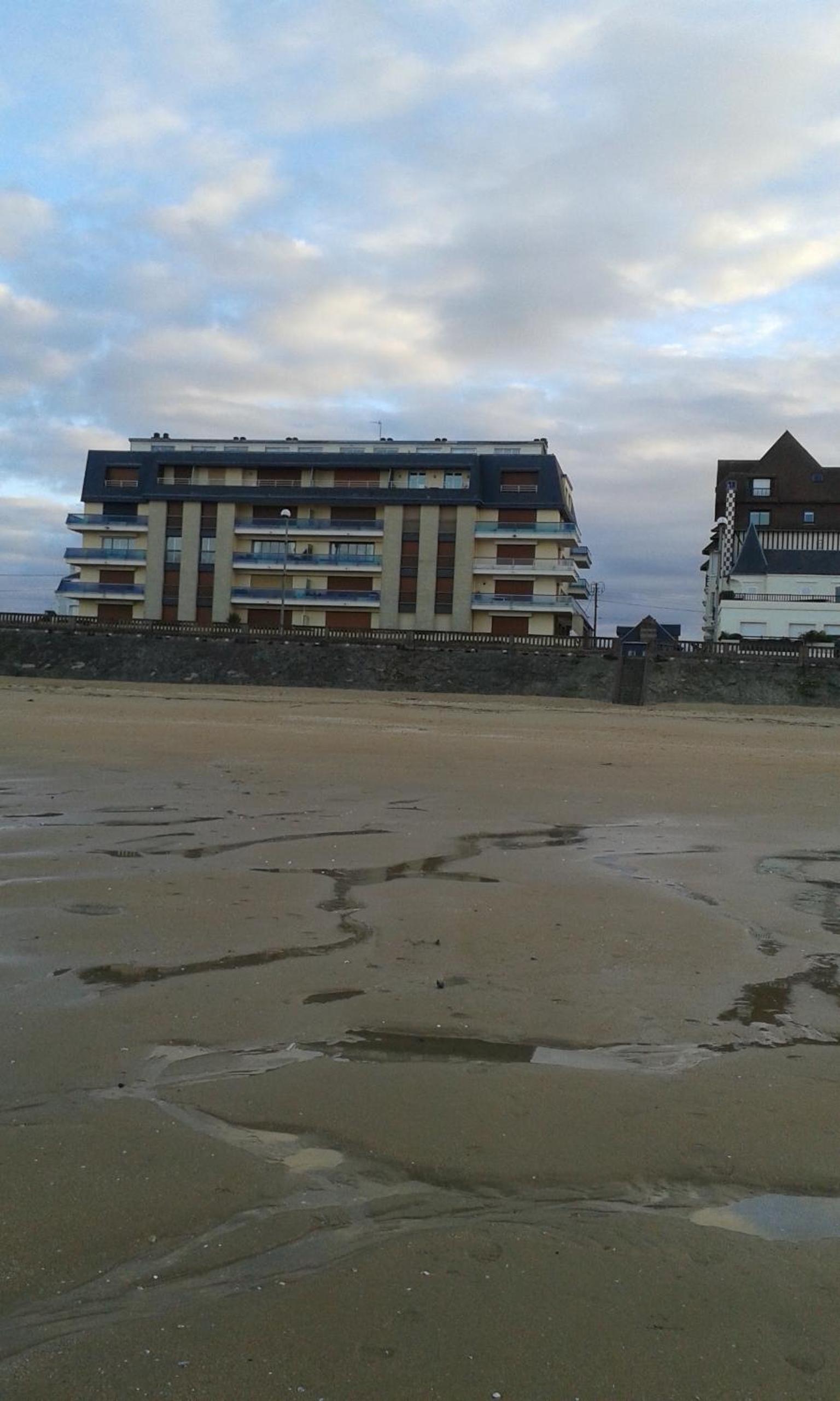 Cabourg Face A La Mer