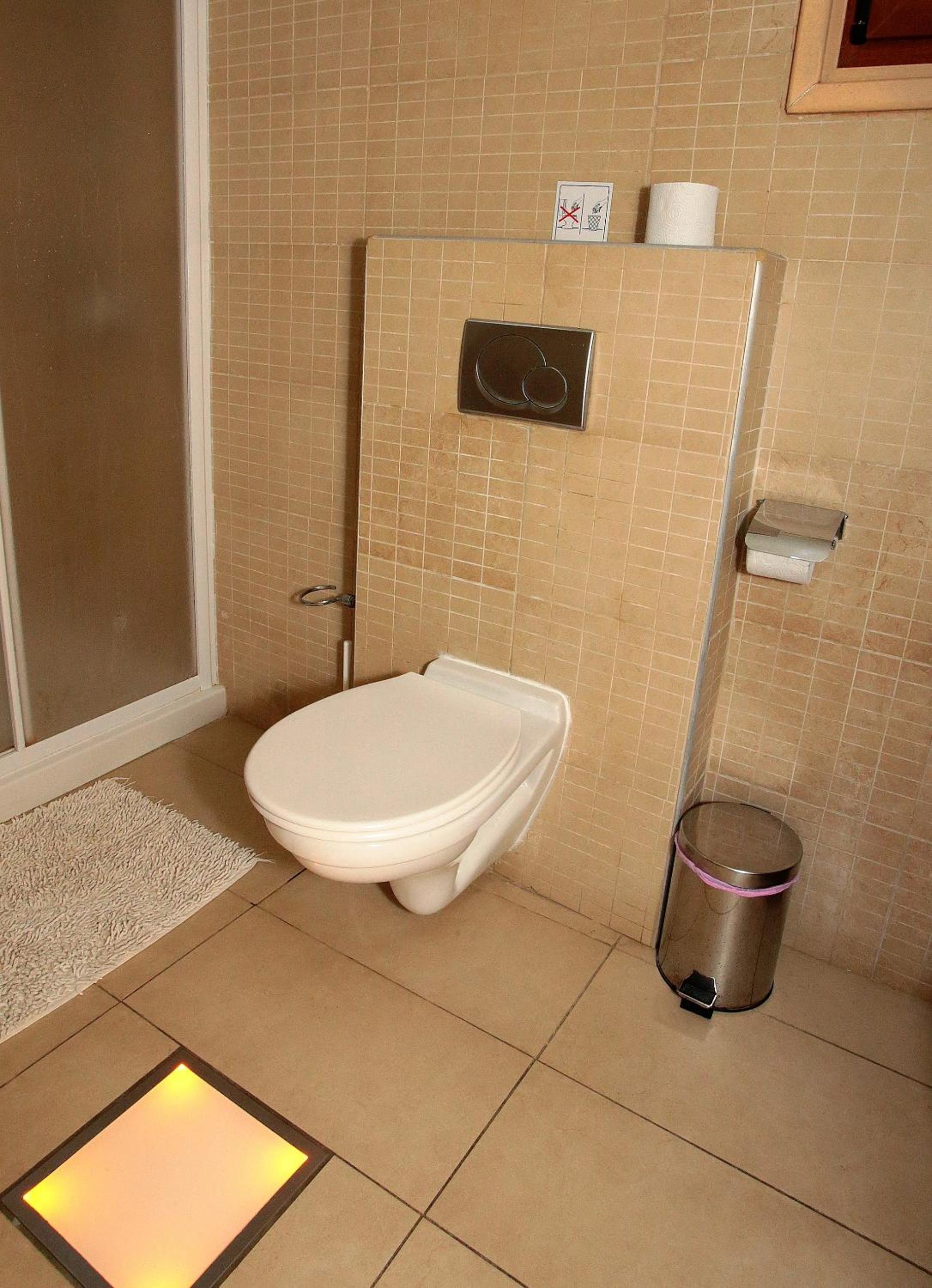 Ithaki Phinikoudes Apartment 307 view 4