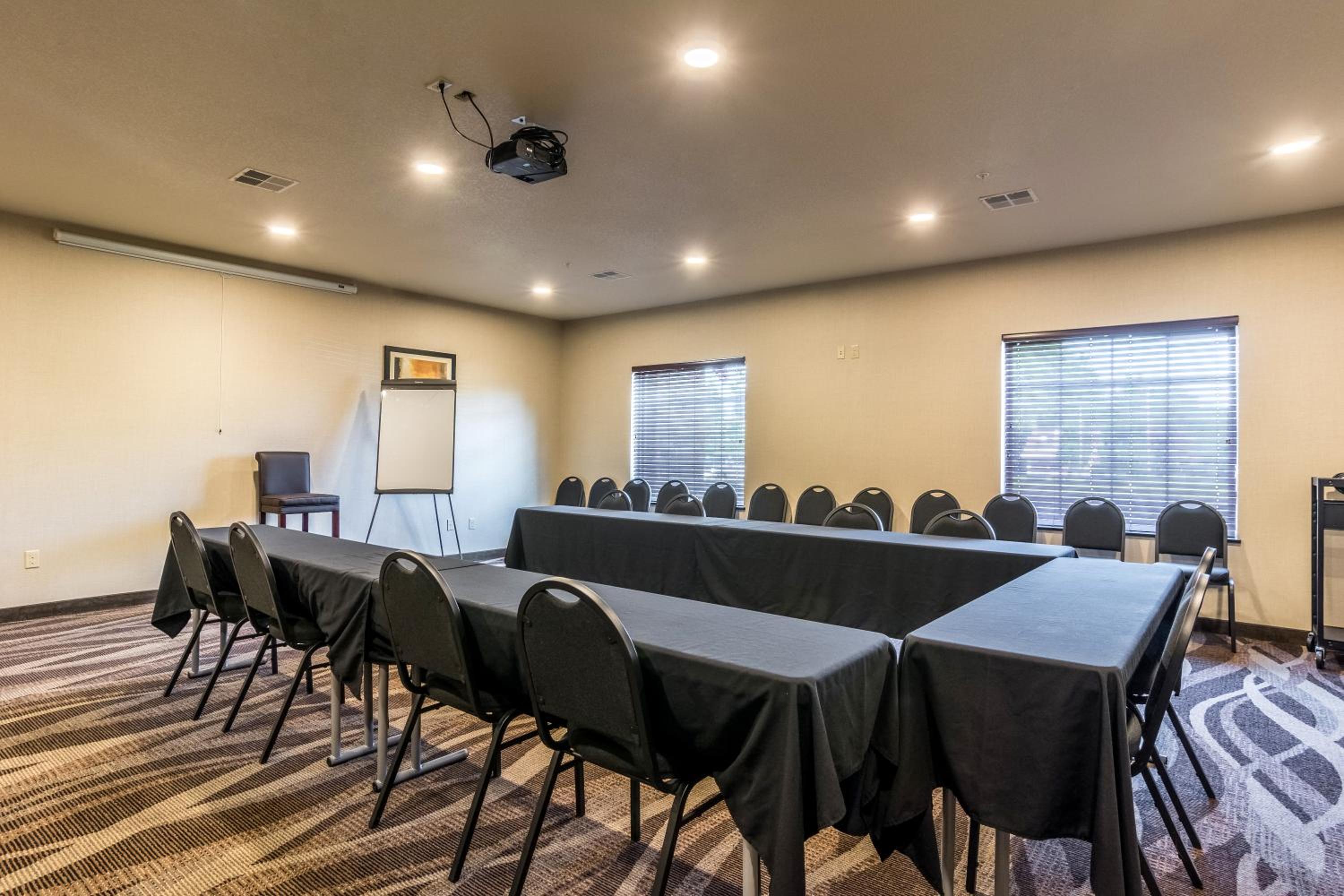 Greenville Vacations - Cobblestone Hotel  Suites - Greenville - Property Image 1