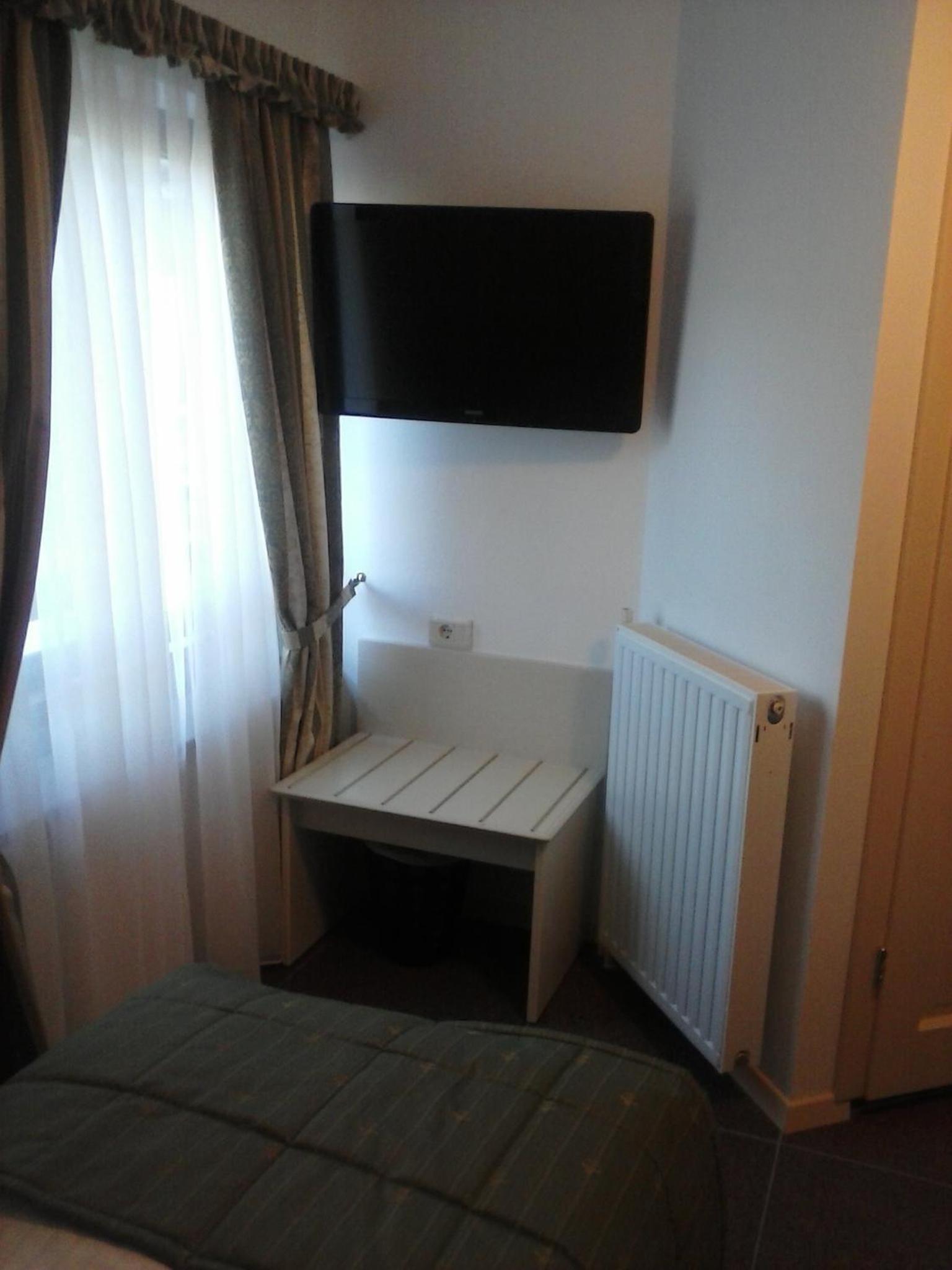 Photo 27