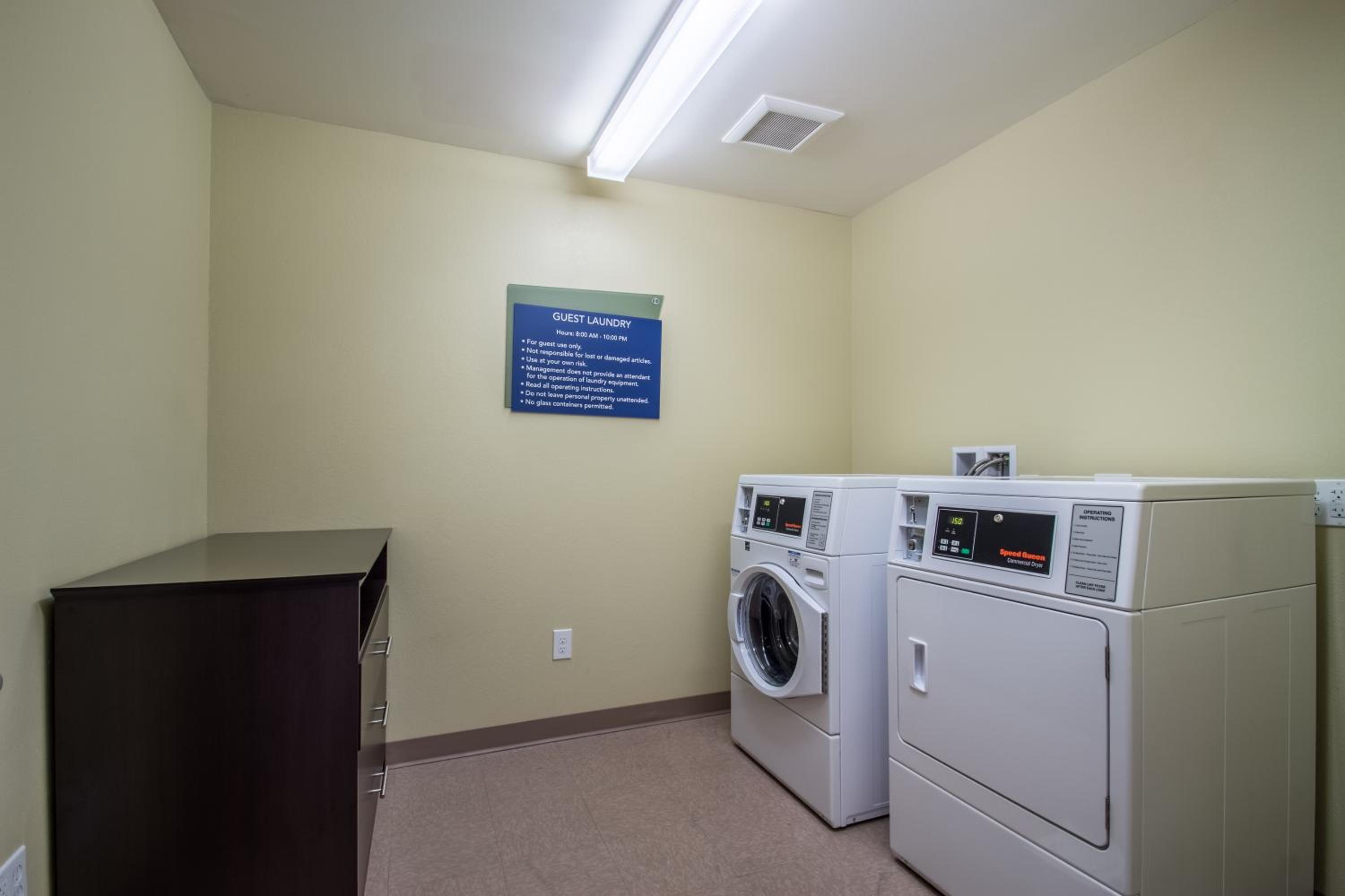 Creekstone Inn & Suites - St Marys